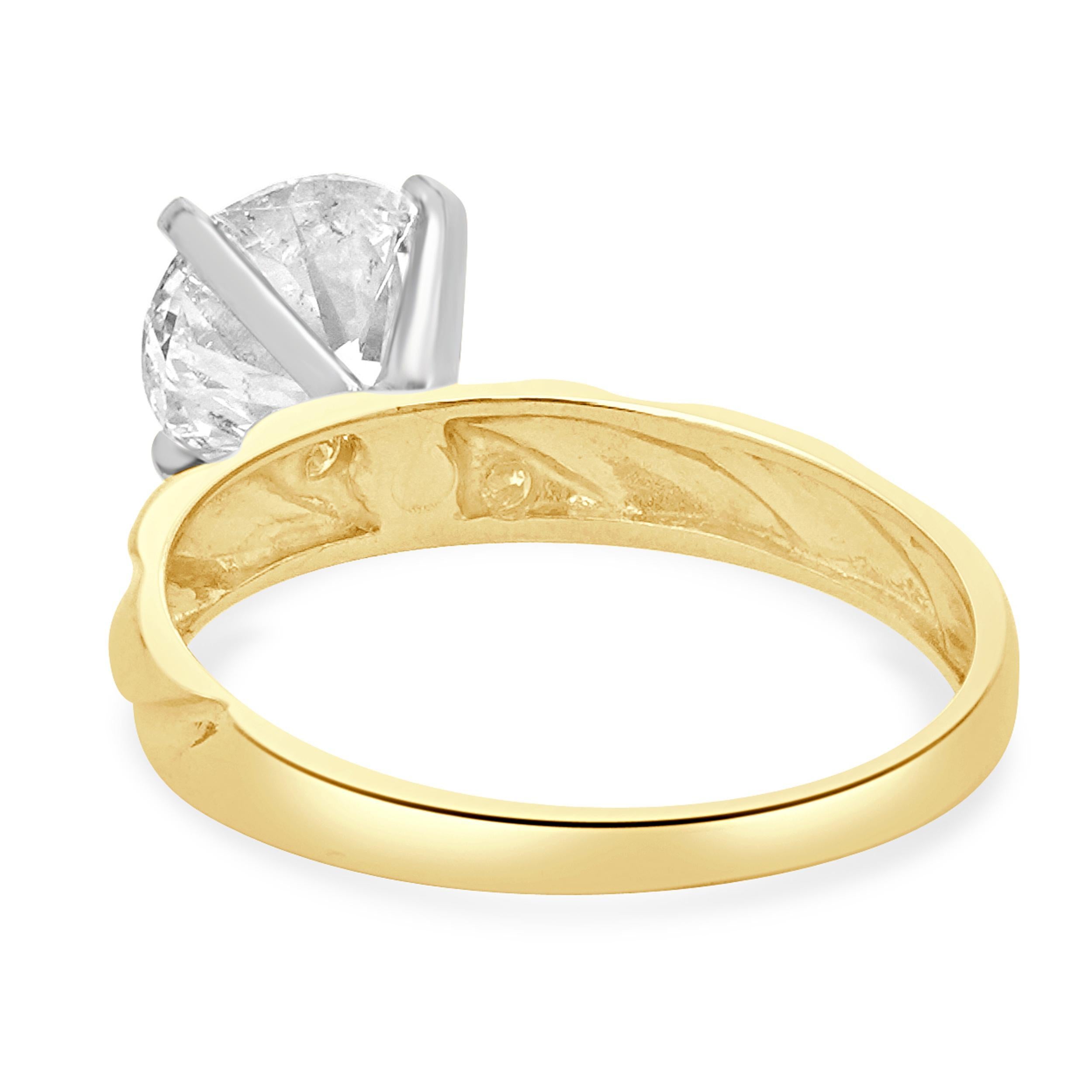 Taille ronde Bague de fiançailles en or jaune 14 carats avec diamant rond taillé en brillant en vente