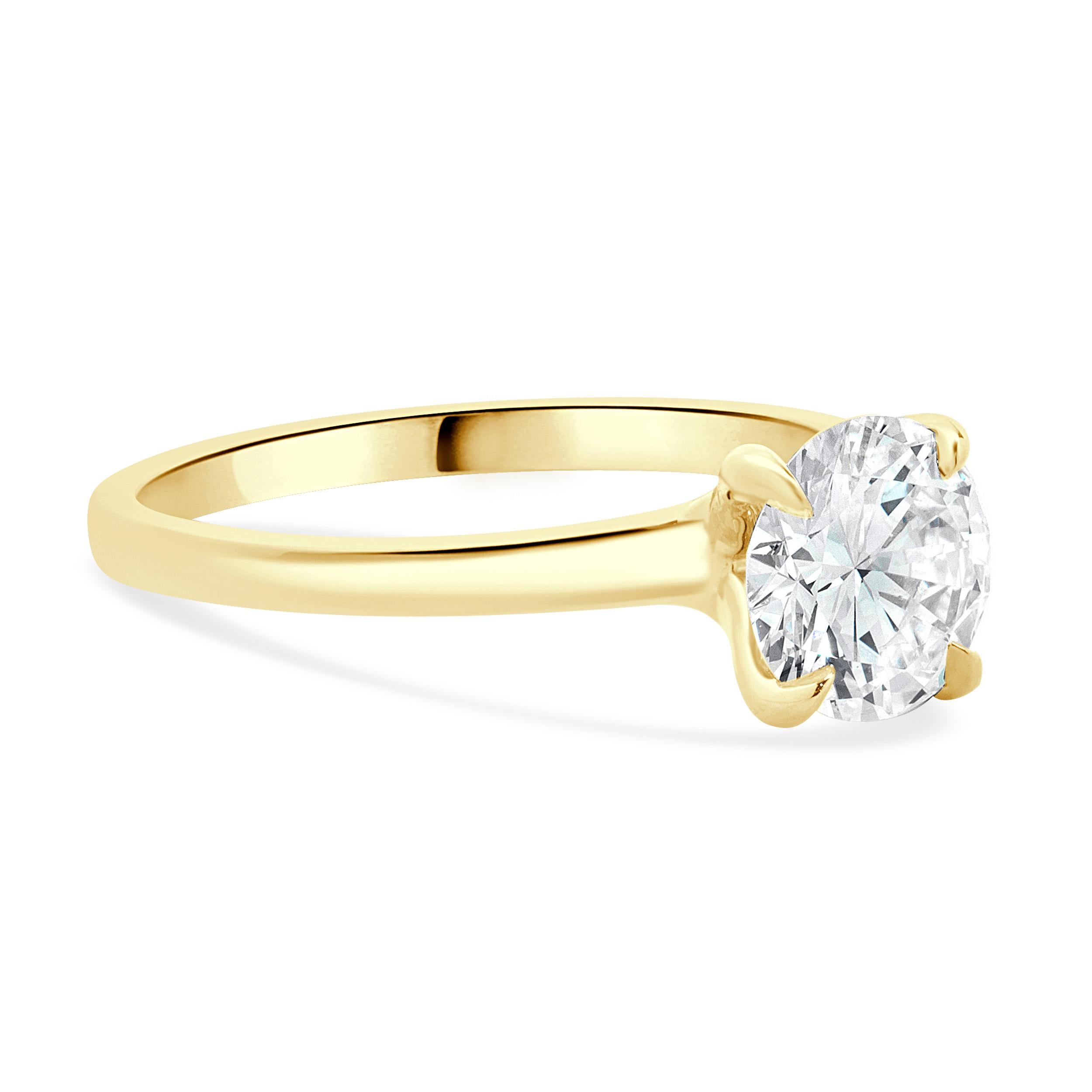 Bague de fiançailles en or jaune 14 carats avec diamant rond taillé en brillant Excellent état - En vente à Scottsdale, AZ