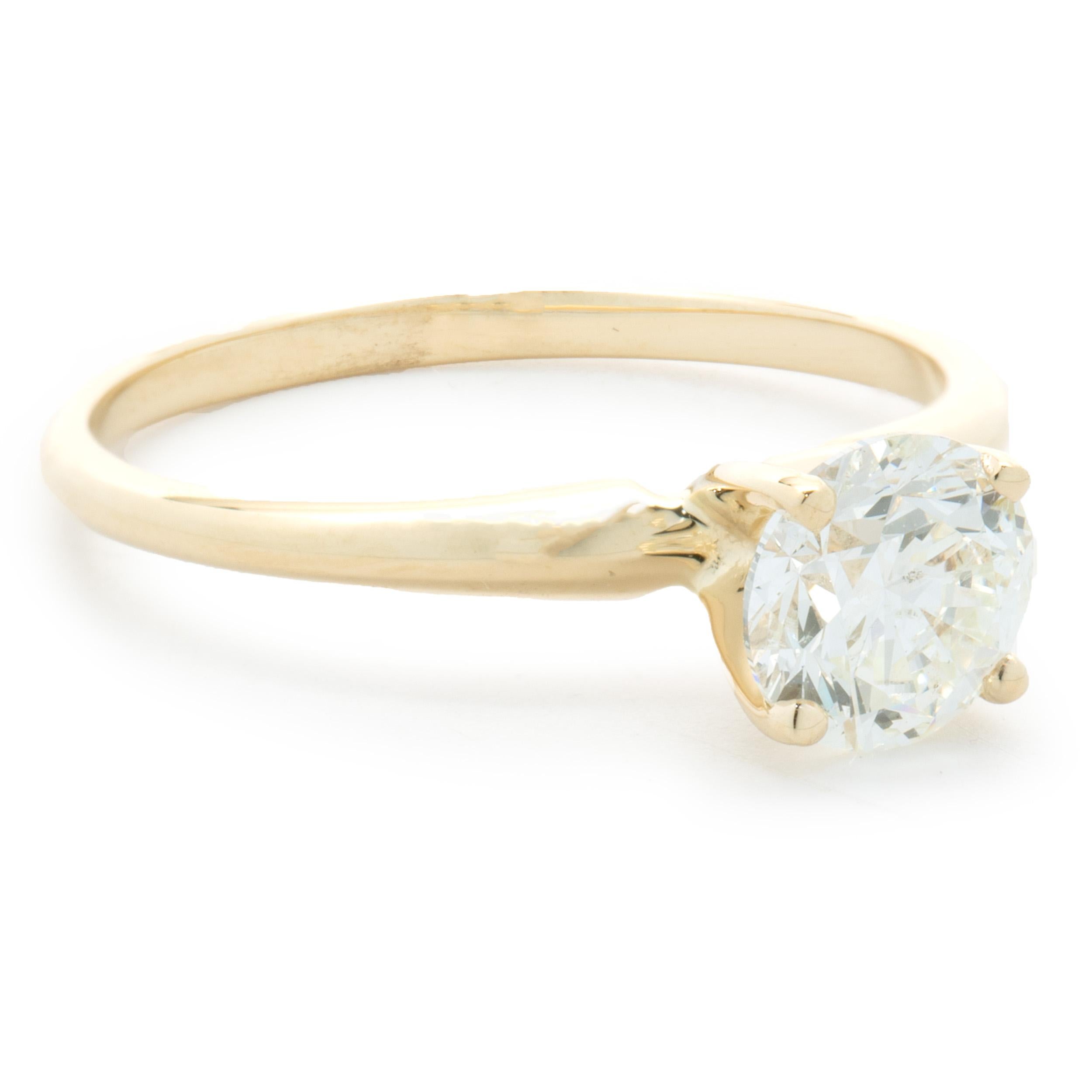 14 Karat Yellow Gold Round Brilliant Cut Diamond Engagement Ring In Excellent Condition In Scottsdale, AZ