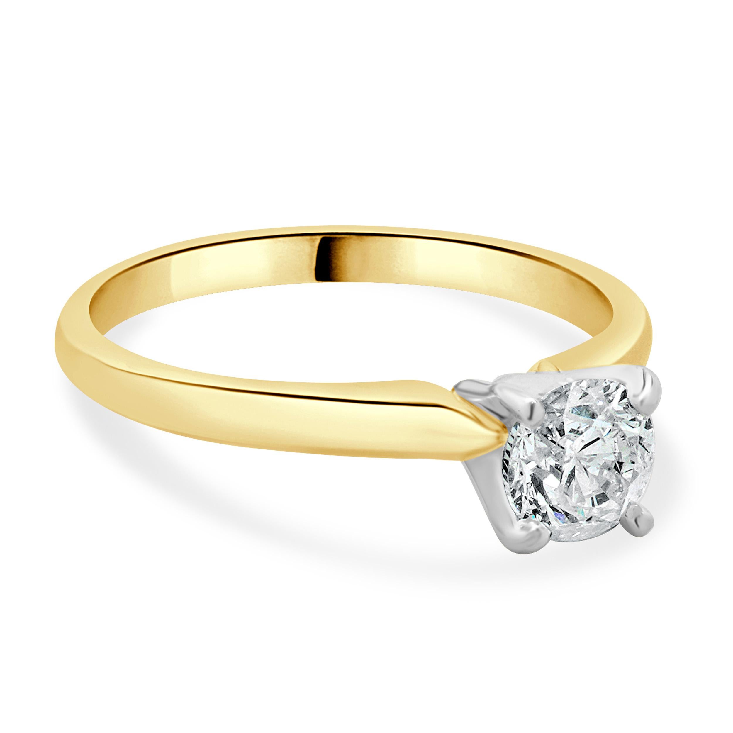 14 Karat Yellow Gold Round Brilliant Cut Diamond Engagement Ring In Excellent Condition In Scottsdale, AZ