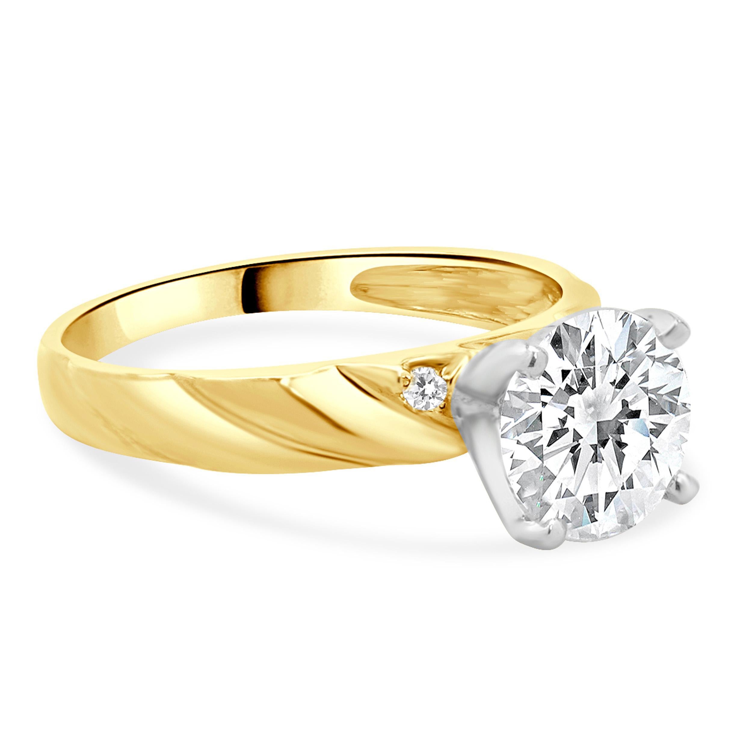 Bague de fiançailles en or jaune 14 carats avec diamant rond taillé en brillant Excellent état - En vente à Scottsdale, AZ