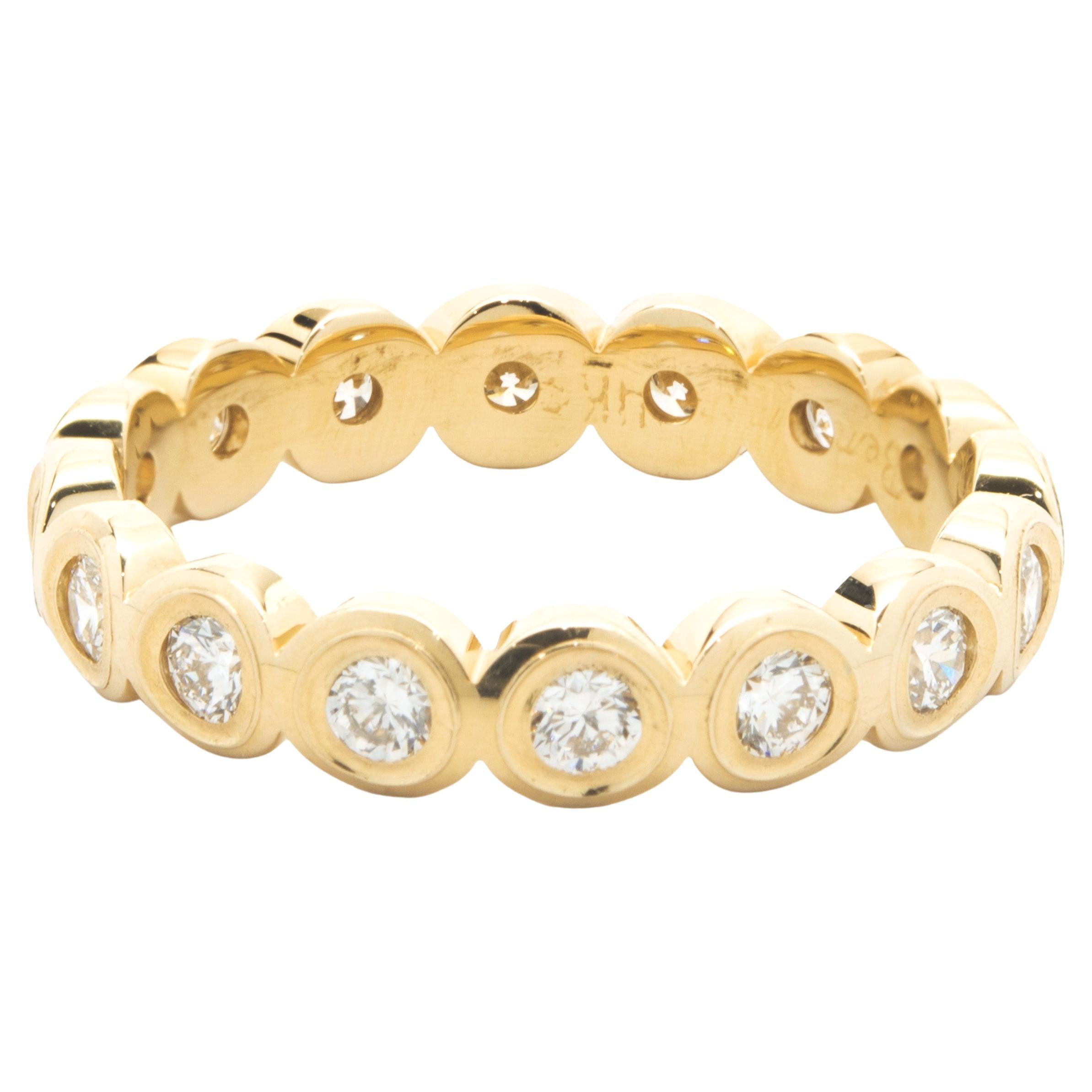 14 Karat Gelbgold Eternity-Ring mit rundem Diamanten im Brillantschliff