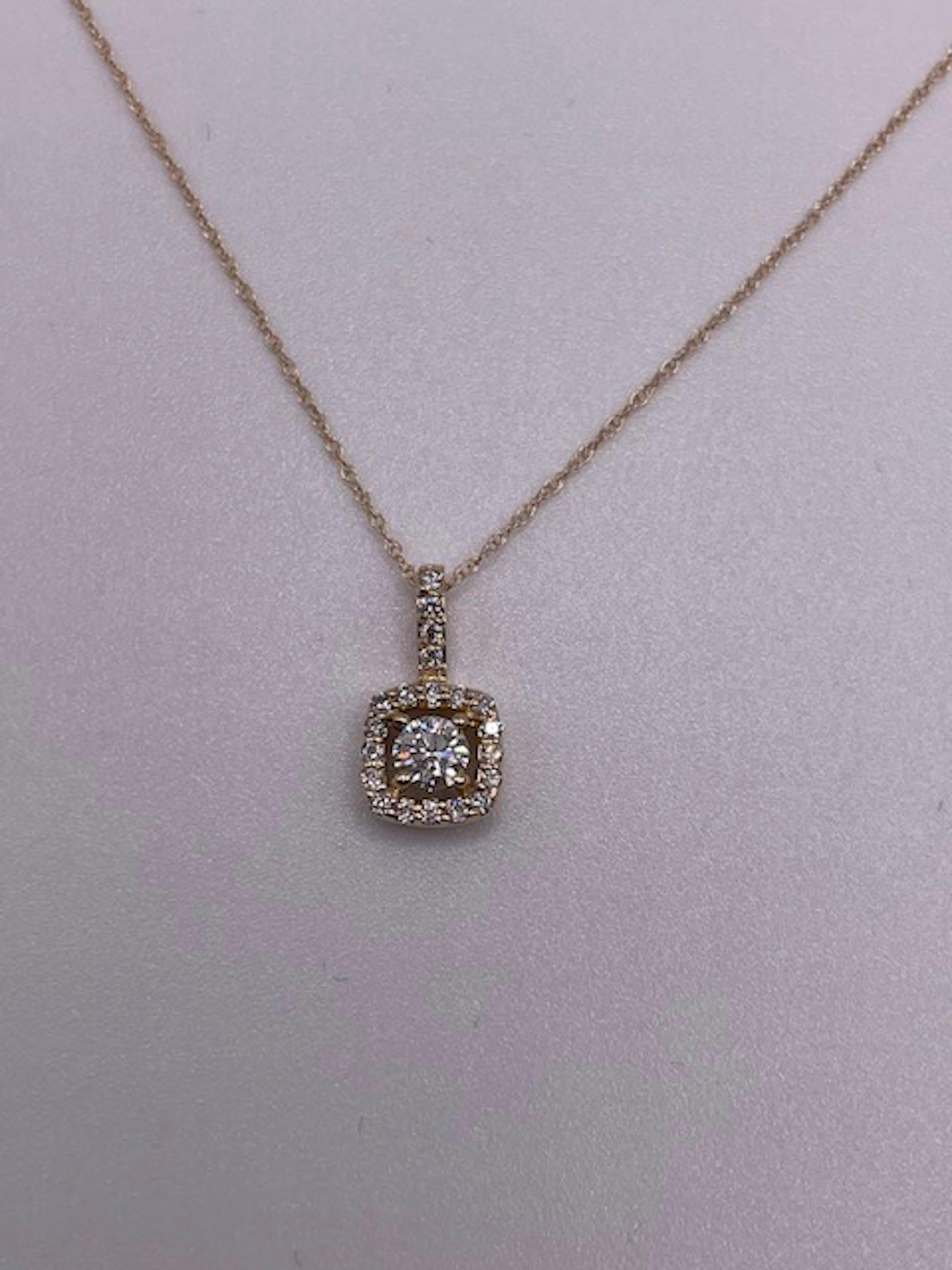 Women's 14 Karat Yellow Gold Round Brilliant Cut Diamond Necklace For Sale
