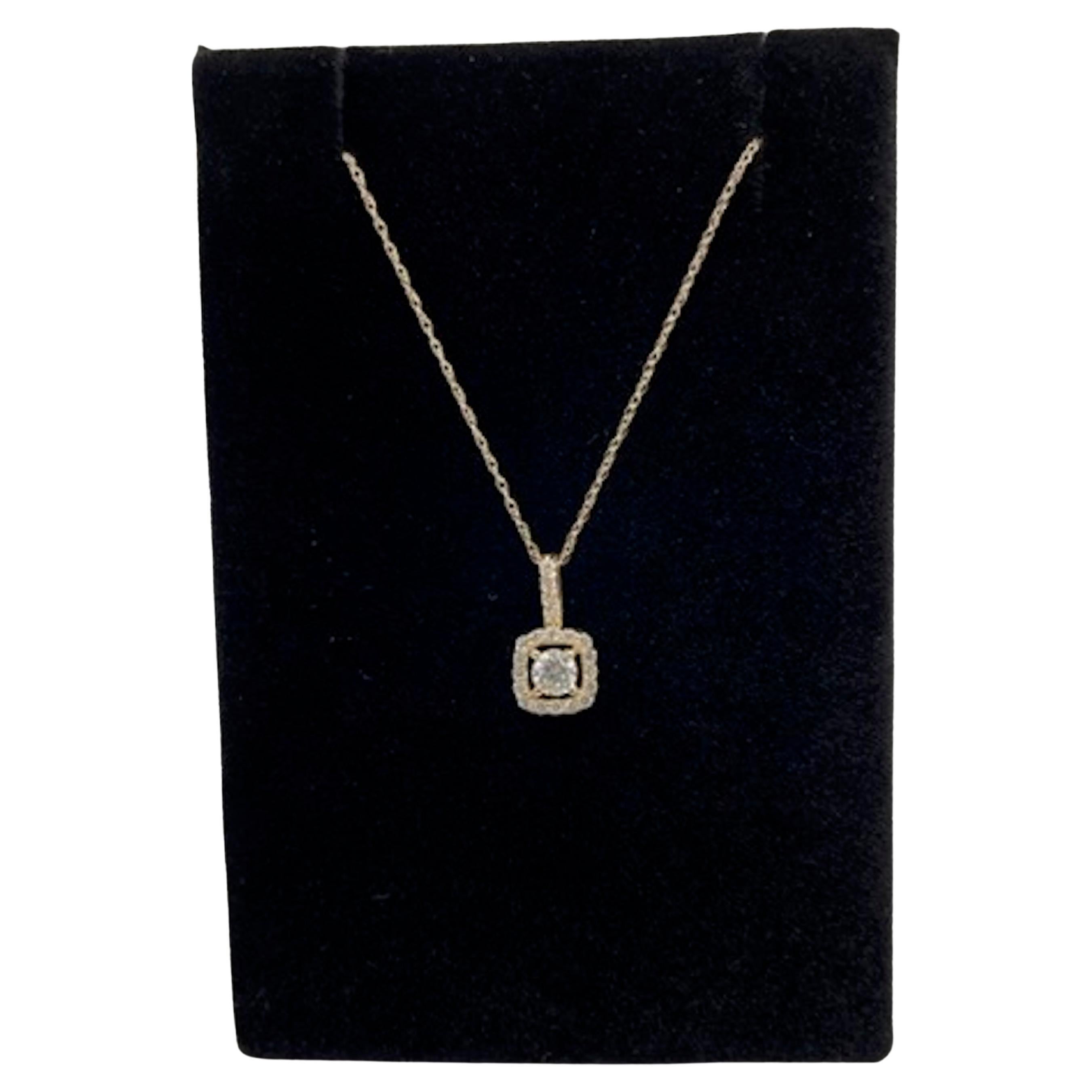 14 Karat Yellow Gold Round Brilliant Cut Diamond Necklace For Sale