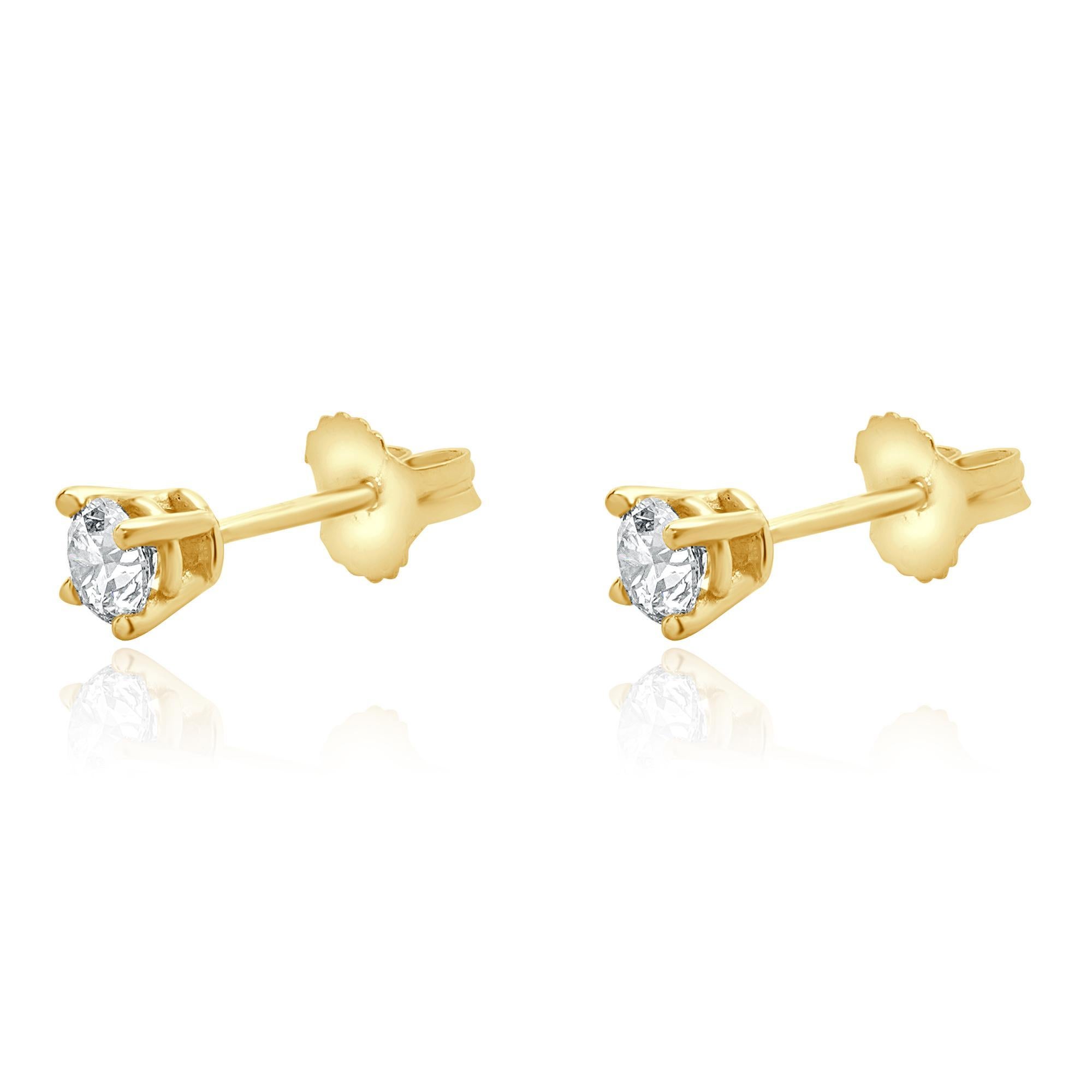 Matériau : Or jaune 14K
Diamants : 2 diamants ronds de taille brillant = 0.36cttw
Couleur : I
Clarté : I2
Dimensions : les boucles d'oreilles mesurent environ 3.4 mm de diamètre.
Fermetures : dos à friction
Poids : 0,66 grammes
