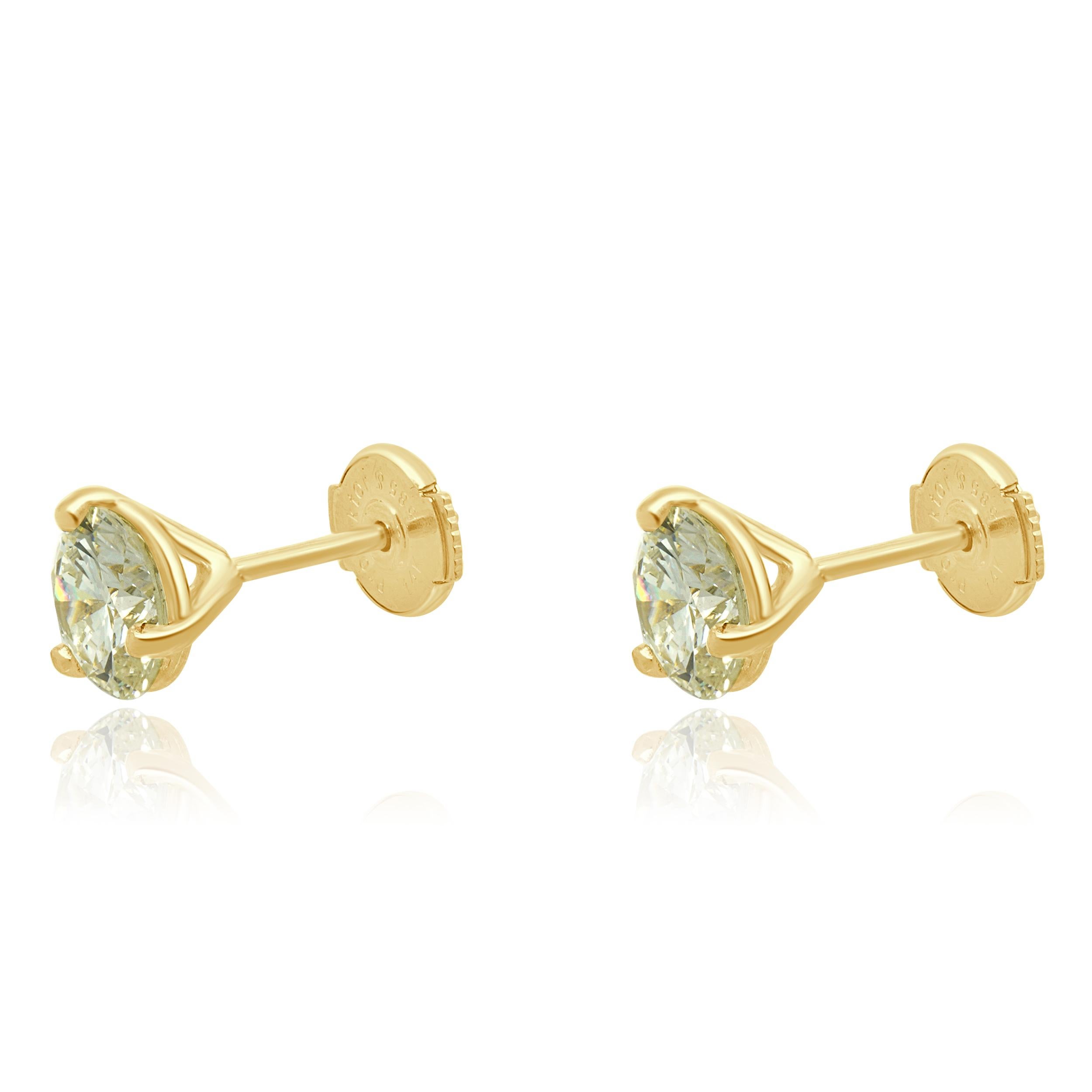 Matériau : Or blanc 14K
Diamants : 1 diamant rond de taille brillant = 1,01ct
Couleur : L
Clarté : VS1
GIA : 5234383812
Diamants : 1 diamant rond de taille brillant = 1,03ct
Couleur : A&M
Clarté : SI1
GIA : 5231423742
Dimensions : les boucles