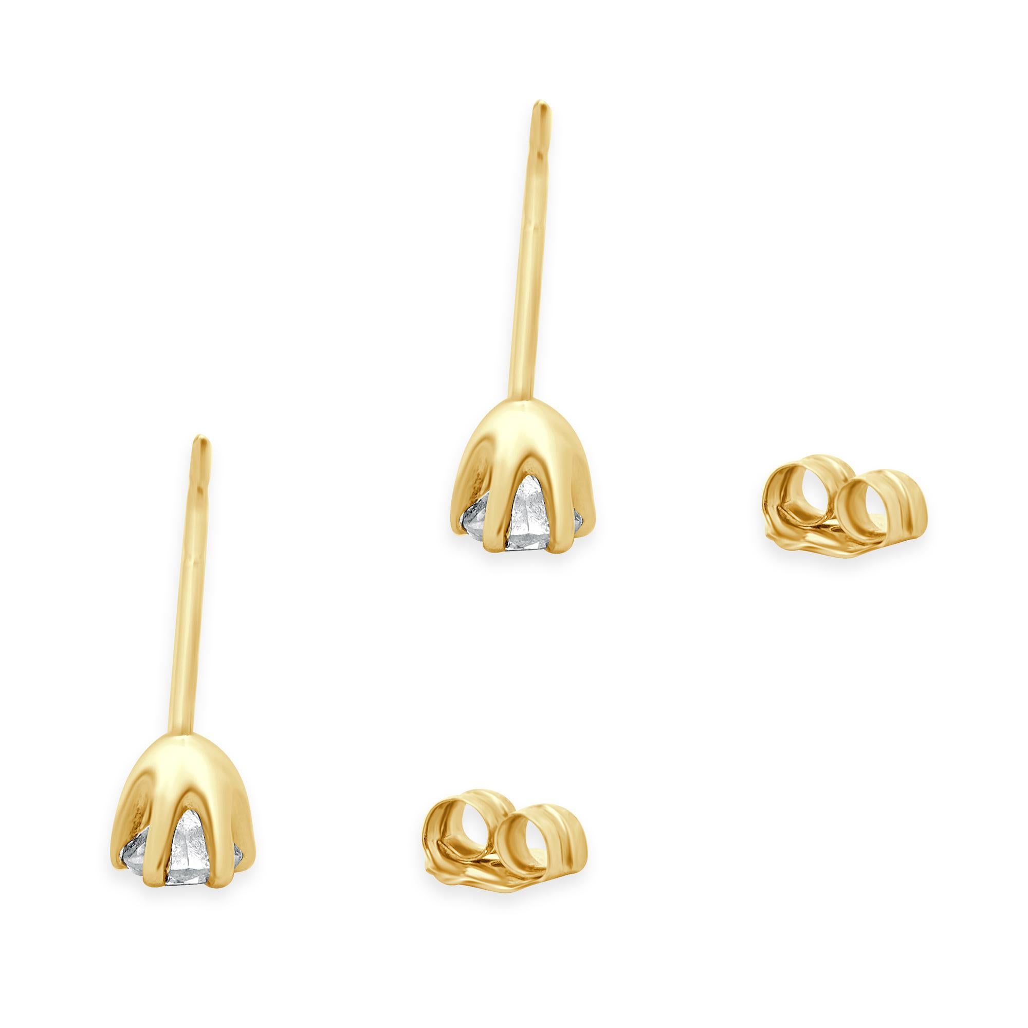 Taille ronde Clous d'oreilles en or jaune 14 carats avec diamants taille brillant rond en vente