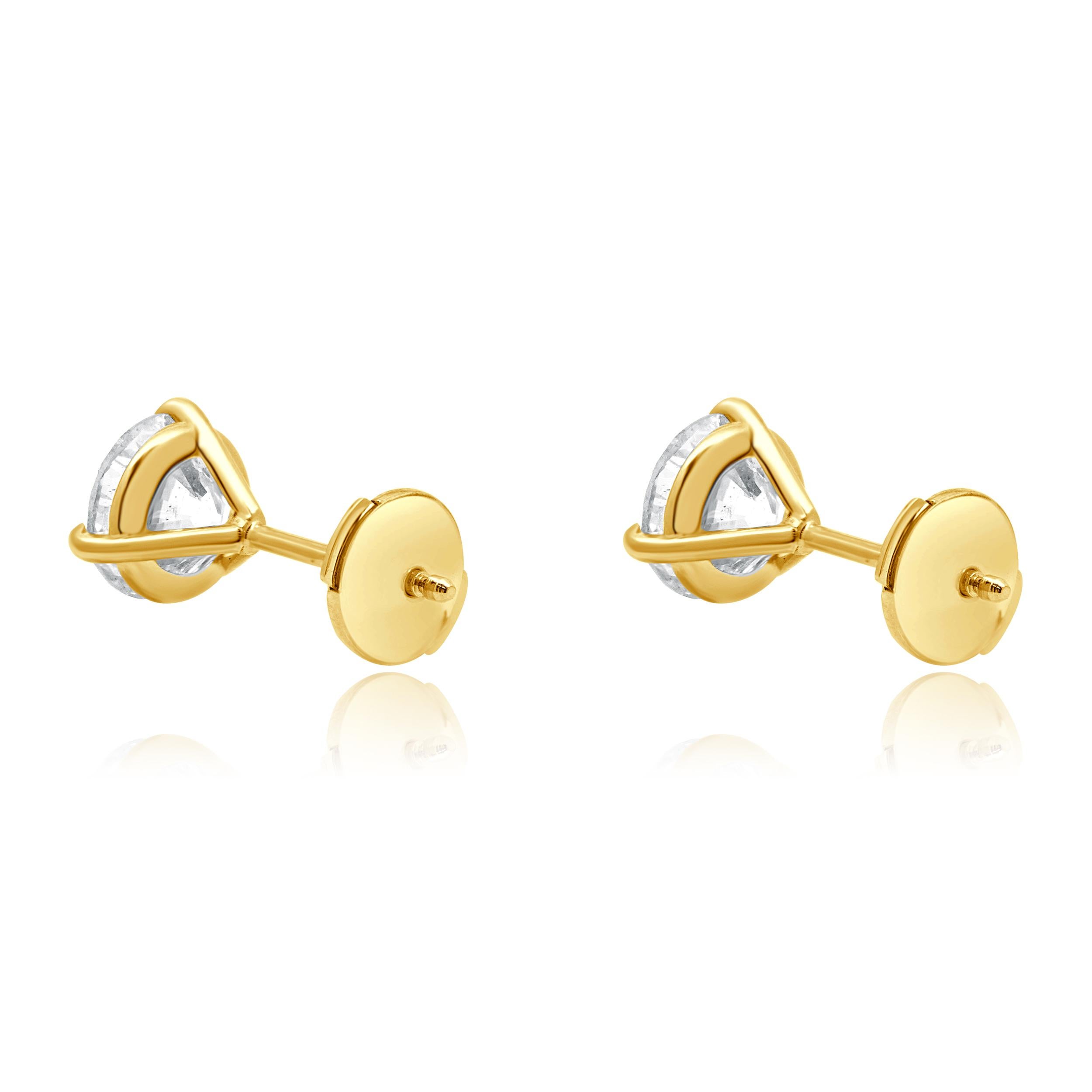 Taille ronde Clous d'oreilles en or jaune 14 carats avec diamants taille brillant rond en vente