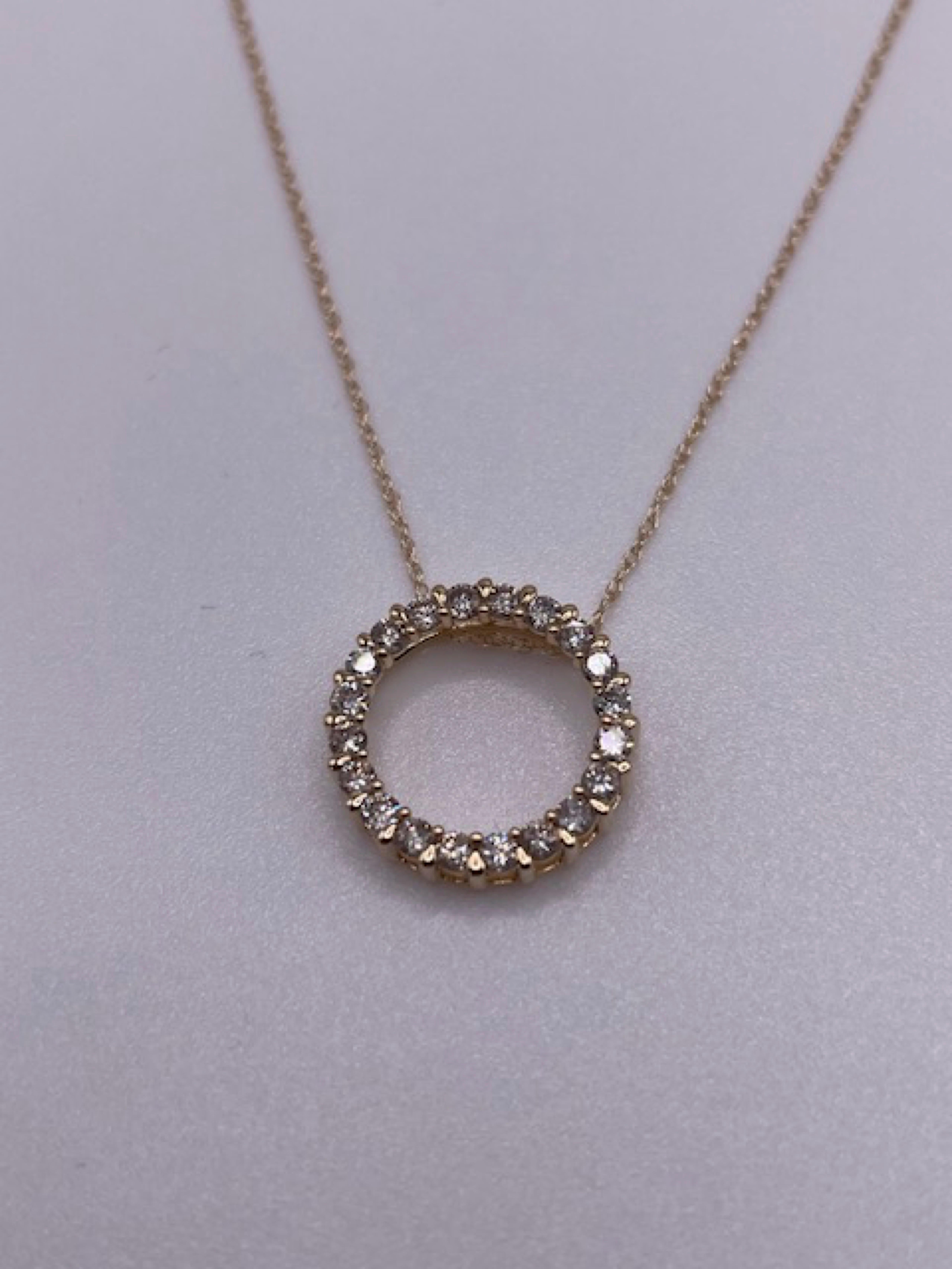 14 Karat Yellow Gold Round Brilliant Diamond Necklace In New Condition For Sale In Great Neck, NY