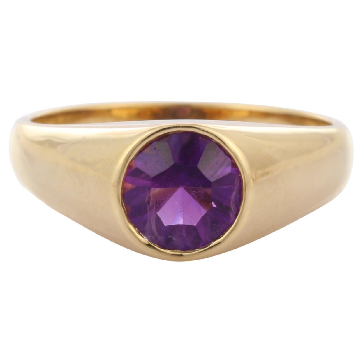 For Sale:  Unisex 14 Karat Yellow Gold Round Cut Amethyst Solitaire Ring