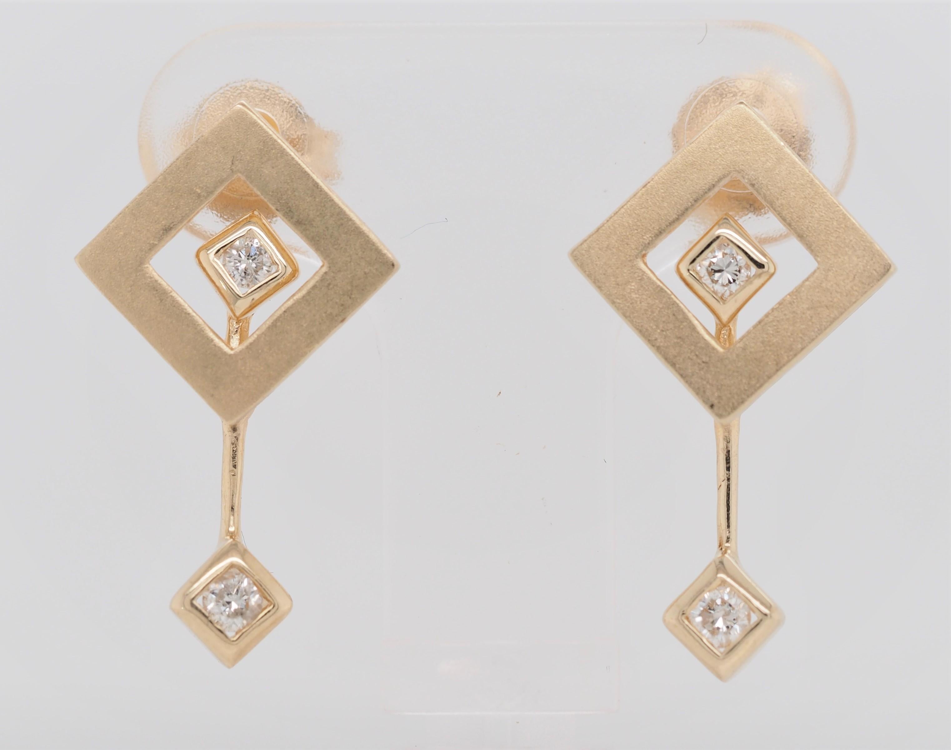 14 Karat Yellow Gold Round Cut Diamond Dangle Earrings For Sale 2