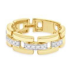 14 Karat Yellow Gold Round Diamond Geometric Chain Link Ring