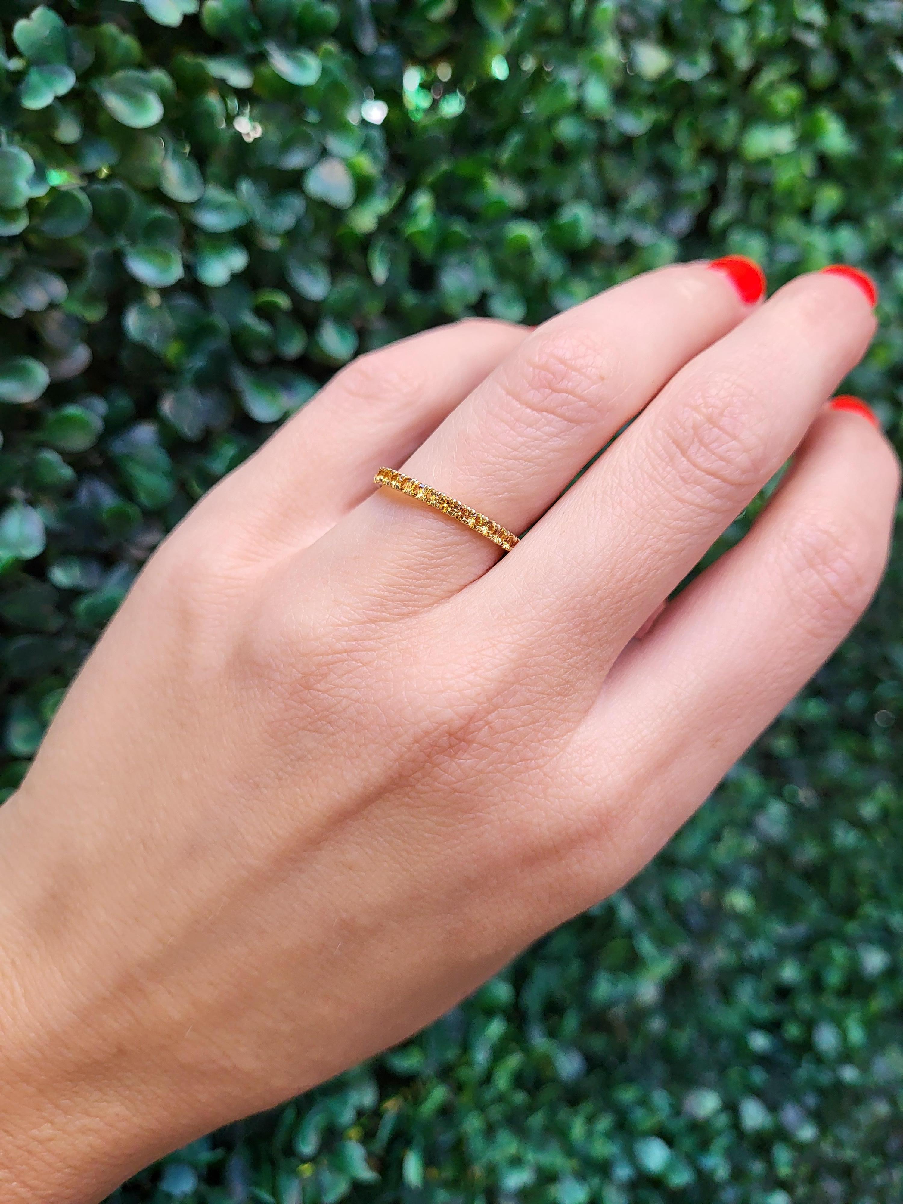 14 Karat Yellow Gold Round Natural Yellow Sapphire Stacking Band For Sale 5