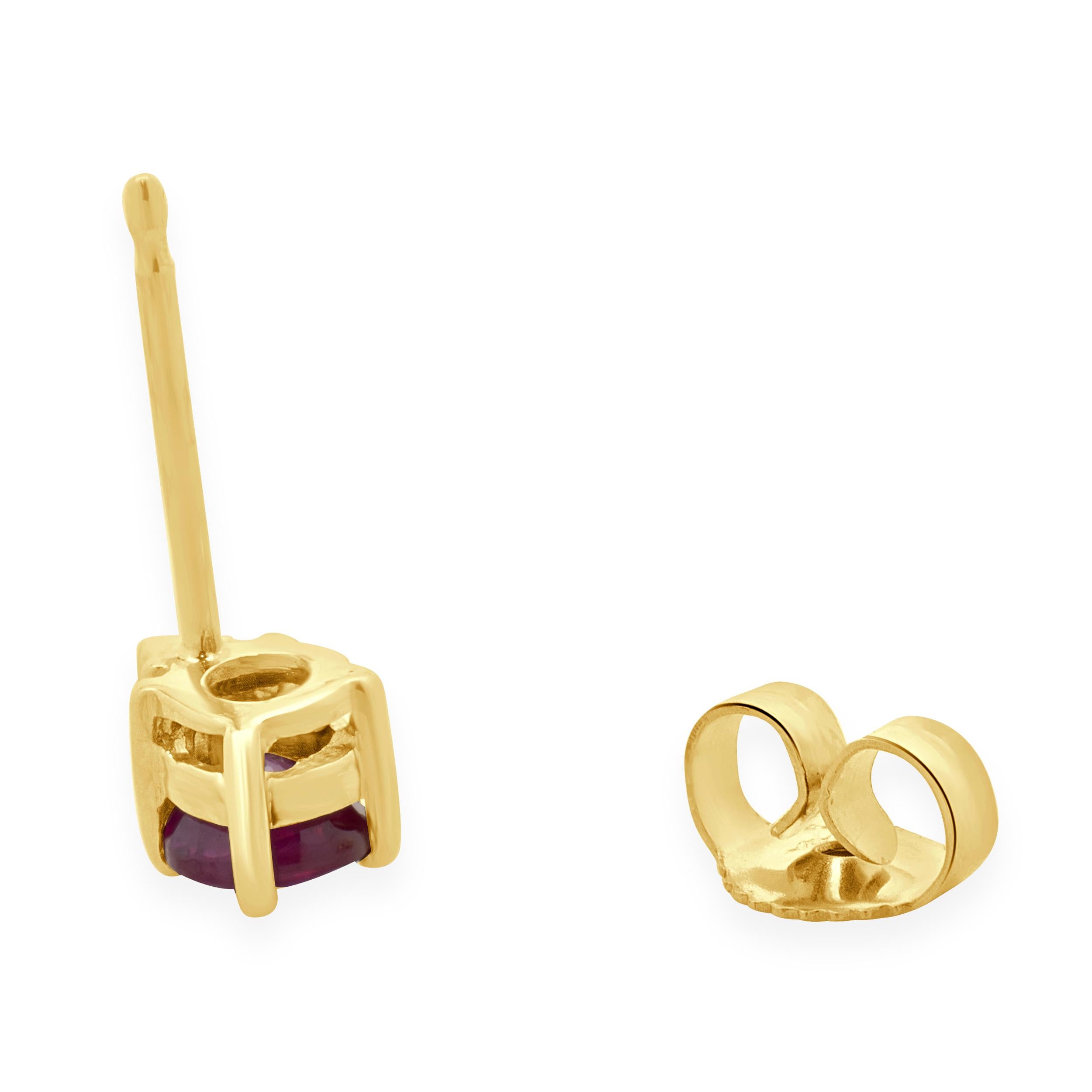 14 Karat Yellow Gold Rubellite Tourmaline and Diamond Stud Earrings In Excellent Condition For Sale In Scottsdale, AZ