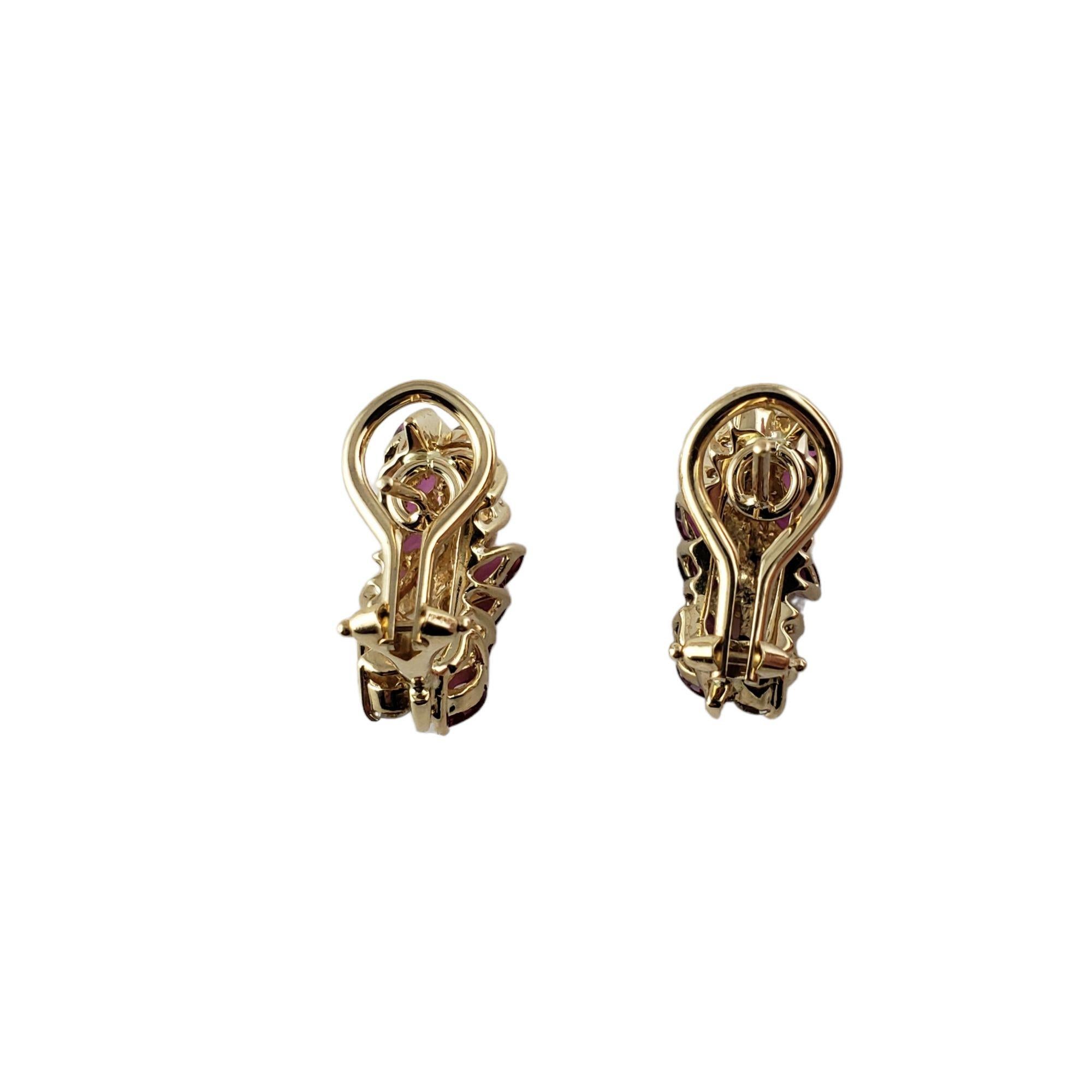 Ohrringe aus 14 Karat Gelbgold mit natürlichem Rubin und Diamanten (Marquiseschliff) im Angebot