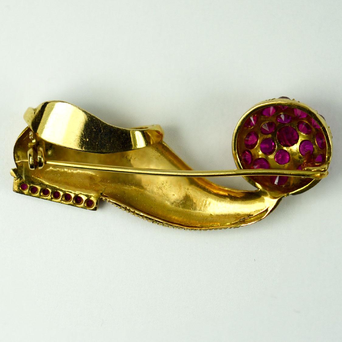 14 Karat Yellow Gold Ruby Tsarouchi Shoe Brooch For Sale 1