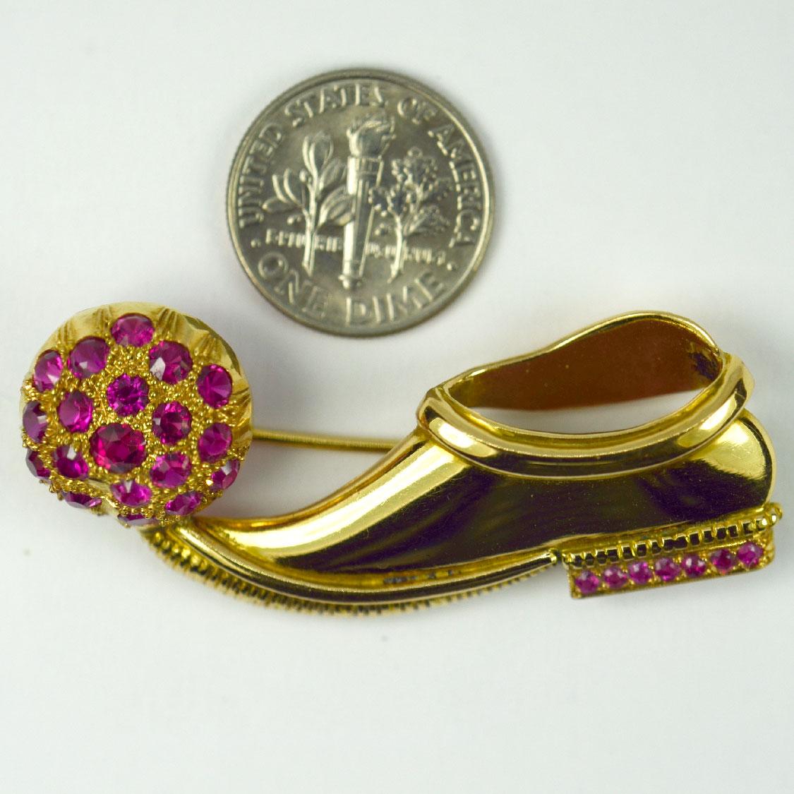 14 Karat Yellow Gold Ruby Tsarouchi Shoe Brooch For Sale 4