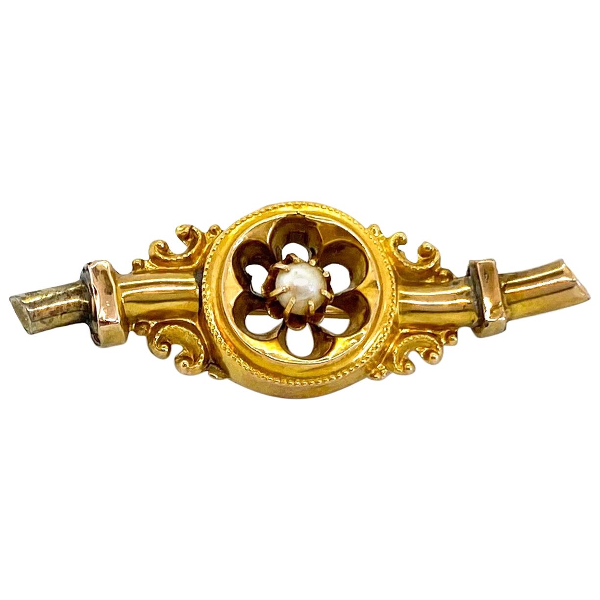 14 Karat Yellow Gold Russia Pearl Brooch For Sale