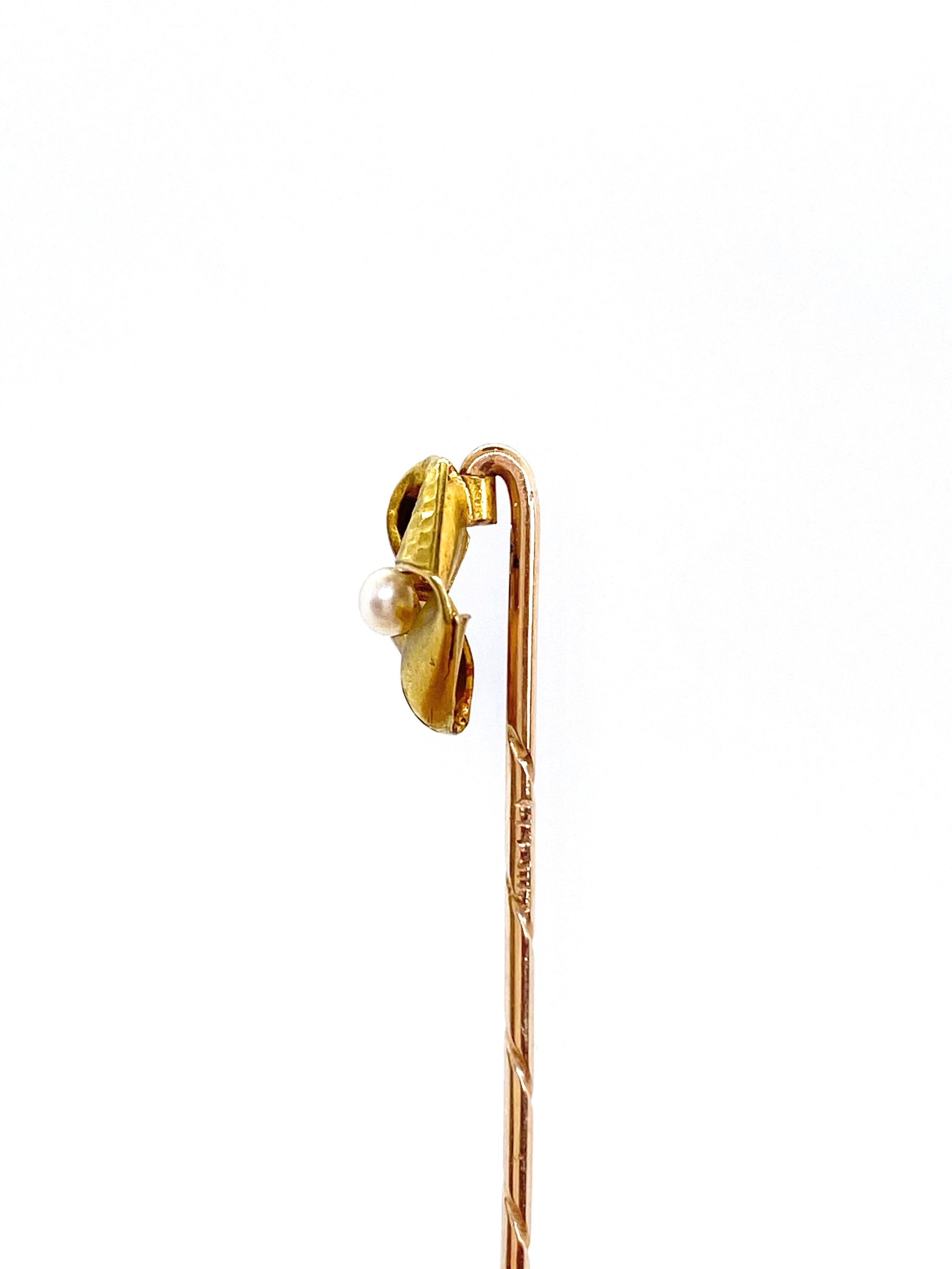 Women's or Men's 14 Karat Yellow Gold Russia Pearl Stickpin For Sale