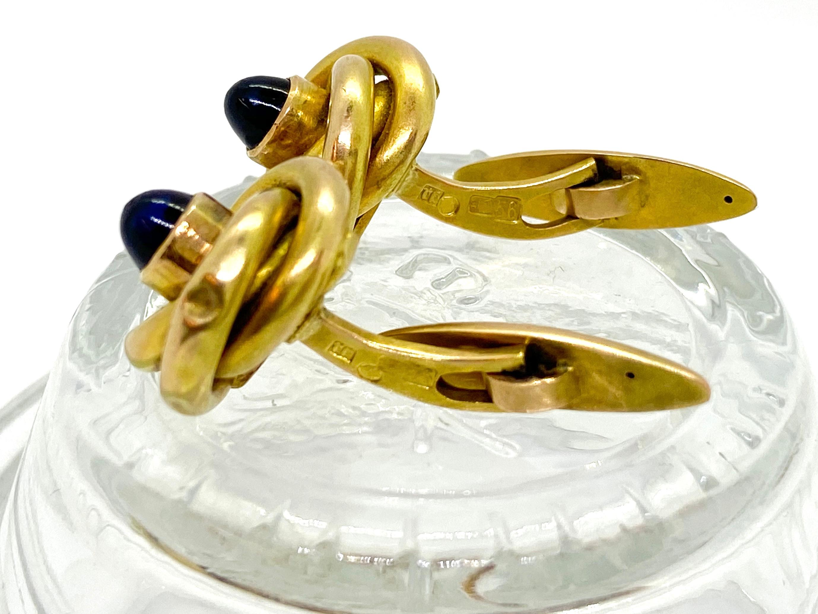 Round Cut 14 Karat Yellow Gold Russia Sapphire Cufflinks For Sale
