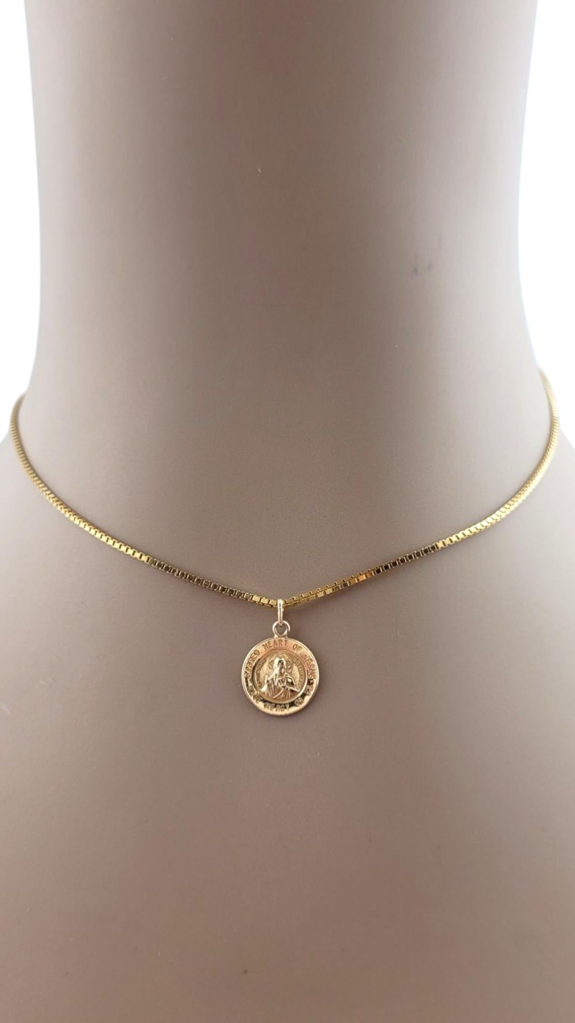 14 Karat Yellow Gold Sacred Heart of Jesus Charm #22253 in vendita 6