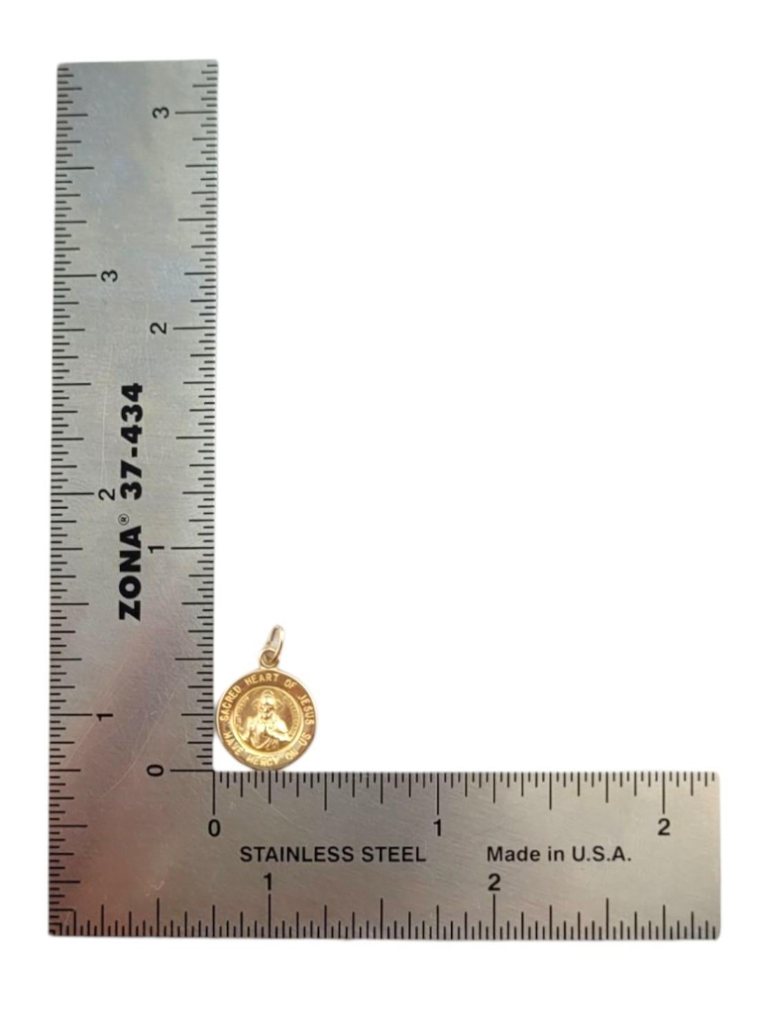 14 Karat Yellow Gold Sacred Heart of Jesus Charm #22253 in vendita 5