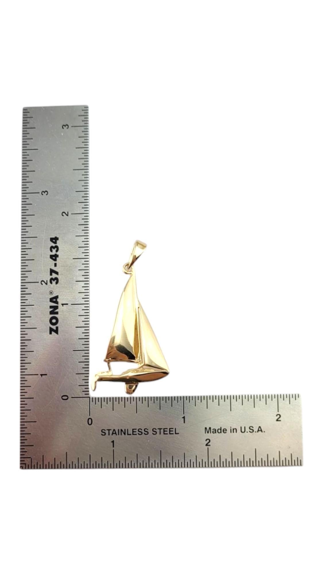 14 Karat Yellow Gold Sail Boat Charm #21269 For Sale 4