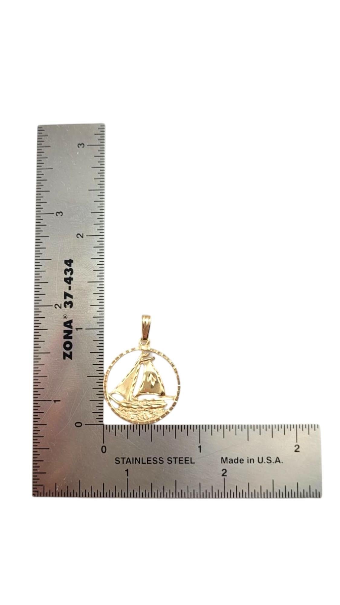 Breloque voilier en or jaune 14 carats #21271 en vente 5