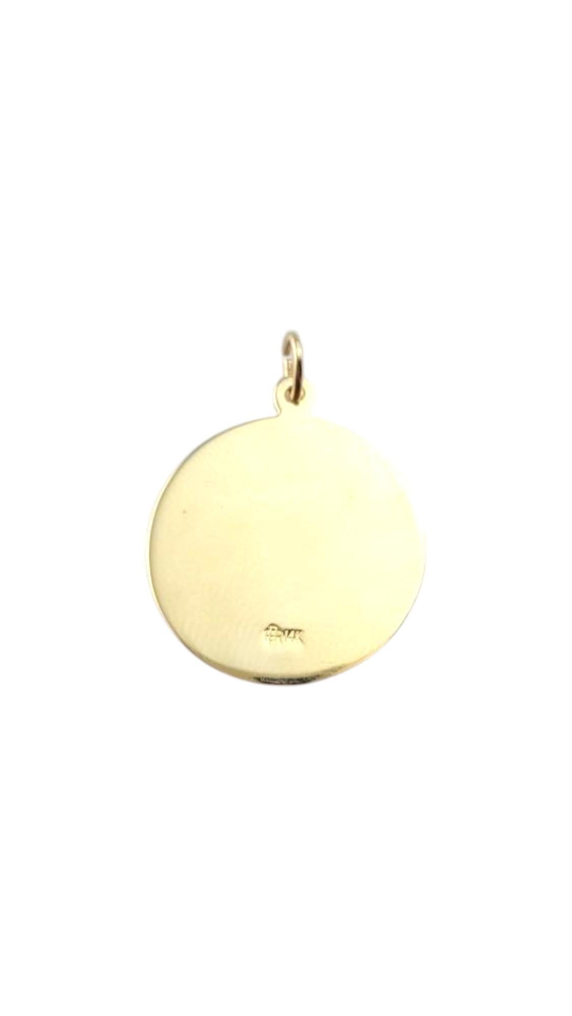 Pendentif Saint-Christophe en or jaune 14 carats

Pendentif Saint Christopher en or jaune 14 carats - Ce magnifique pendentif en or jaune 14 carats est orné de l'image emblématique de Saint Christopher, le saint patron des voyageurs. Avec son design