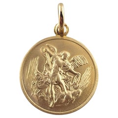 14 Karat Yellow Gold Saint Michael Archangel Medallion #19253