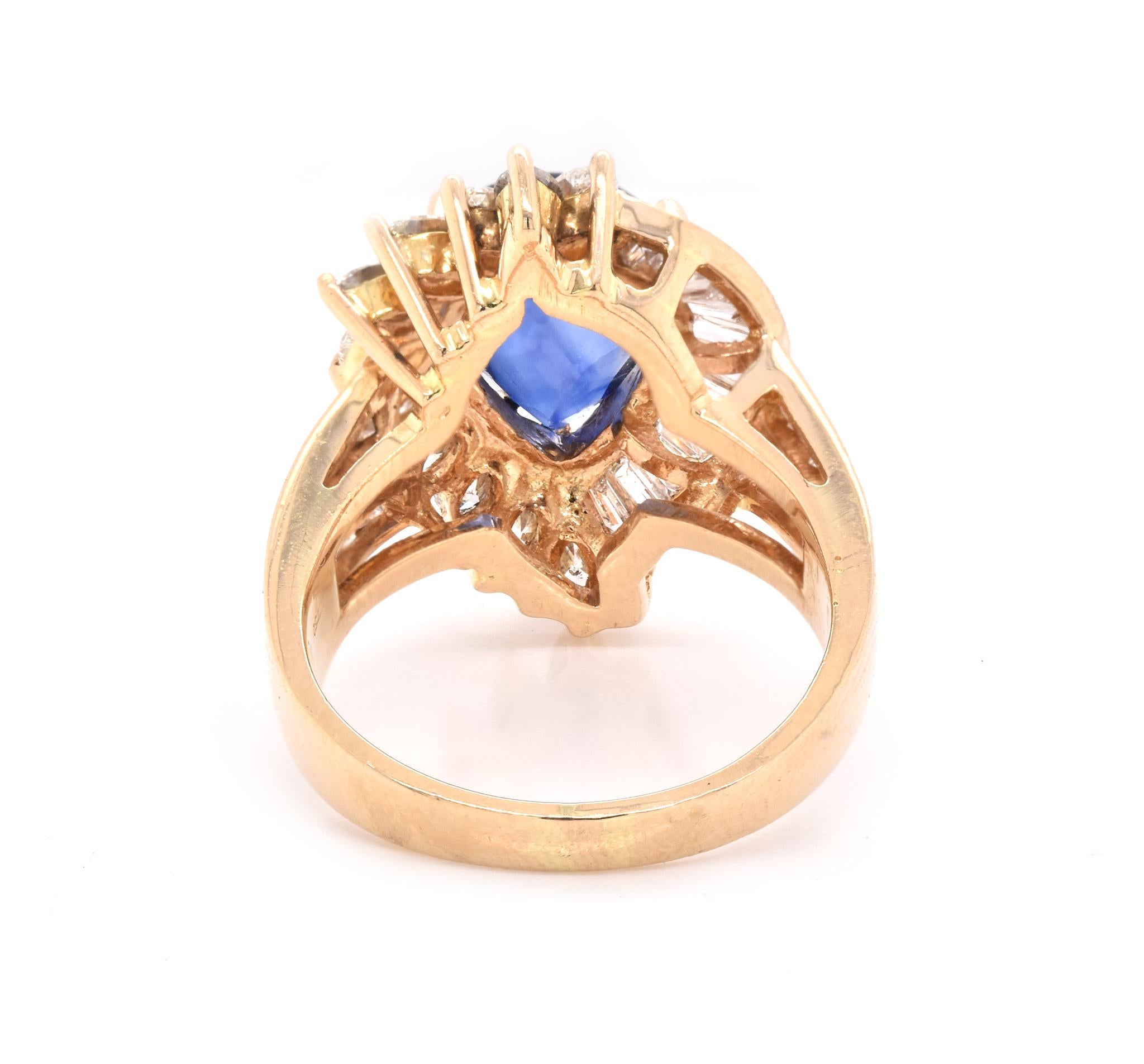 14 Karat Yellow Gold Sapphire and Diamond Cocktail Ring In Excellent Condition For Sale In Scottsdale, AZ