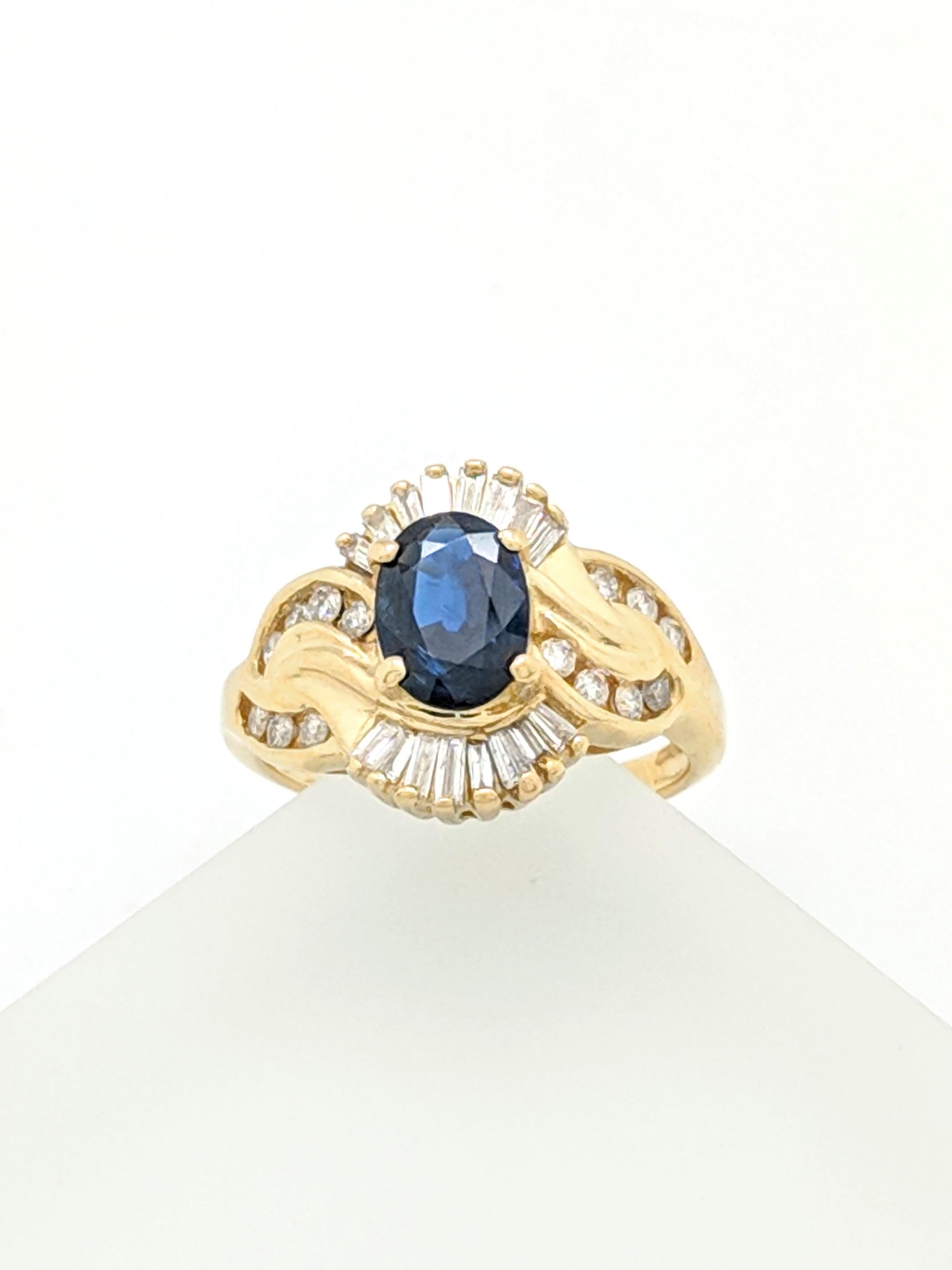 14 Karat Yellow Gold Sapphire and Diamond Estate Ring For Sale 1