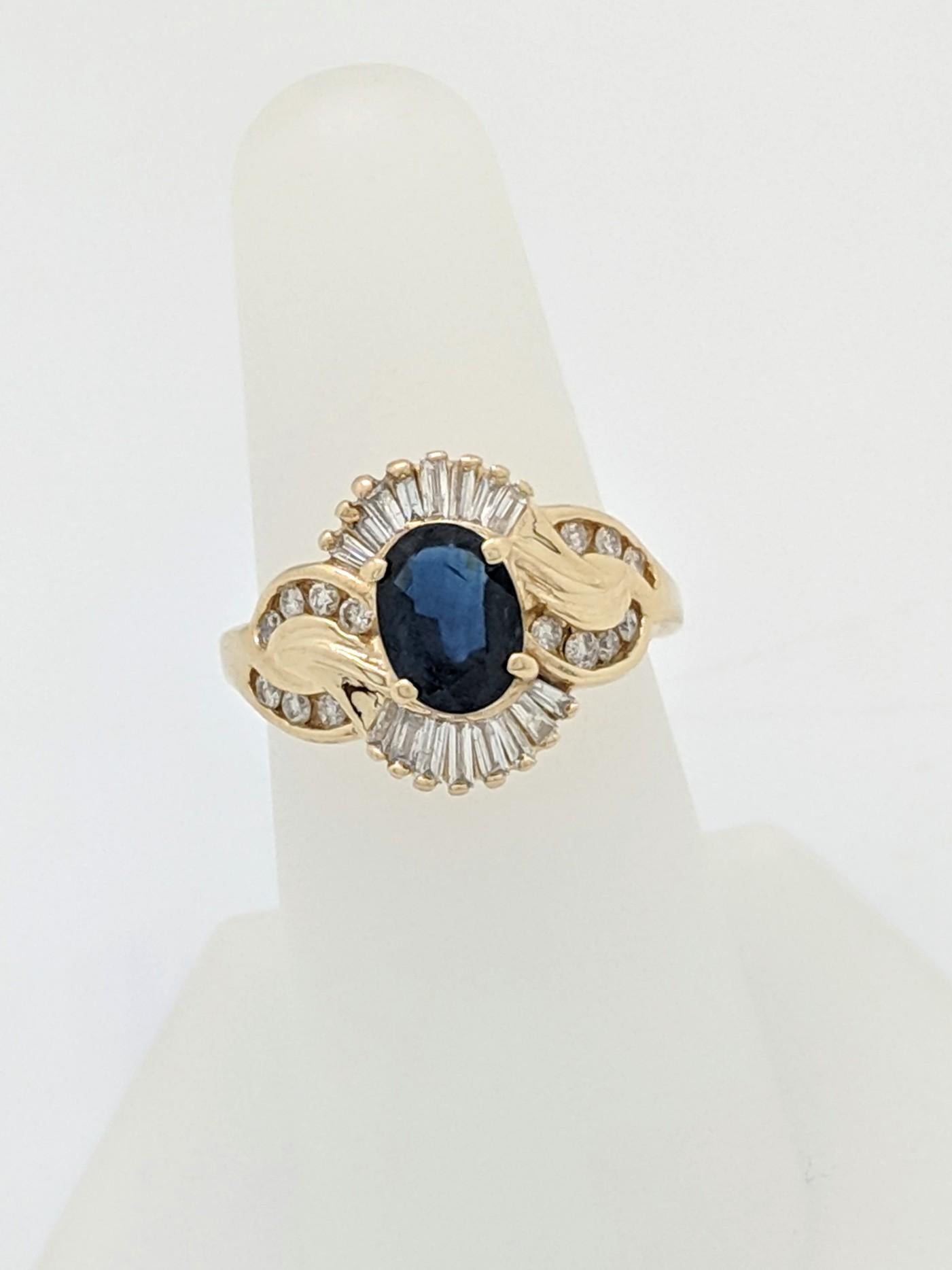 14 Karat Yellow Gold Sapphire and Diamond Estate Ring For Sale 3