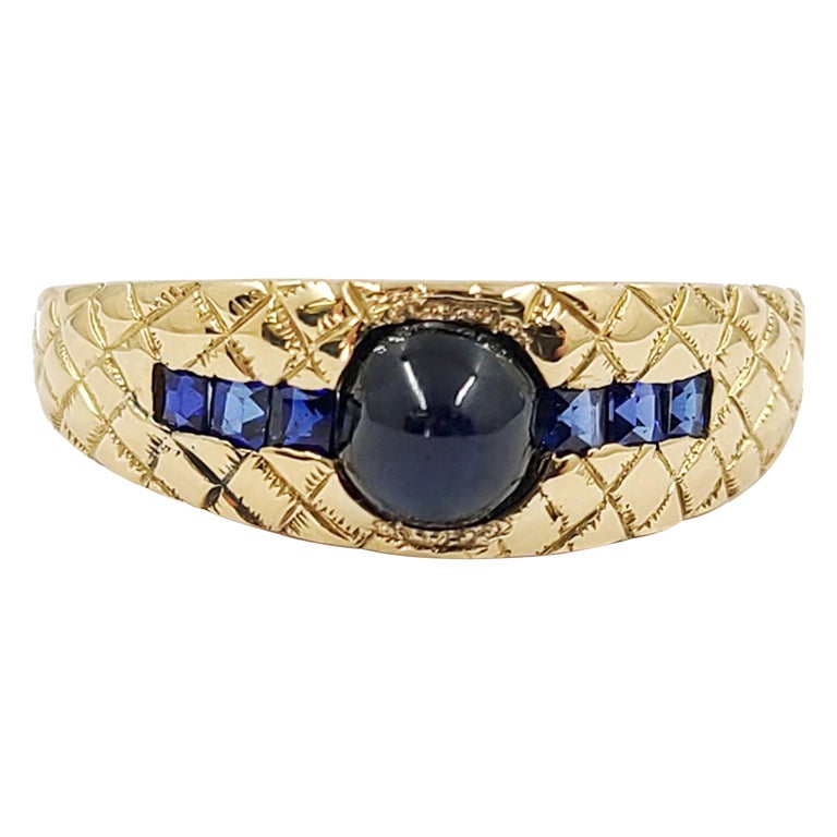14 Karat Yellow Gold Sapphire Quilted Ring For Sale at 1stDibs