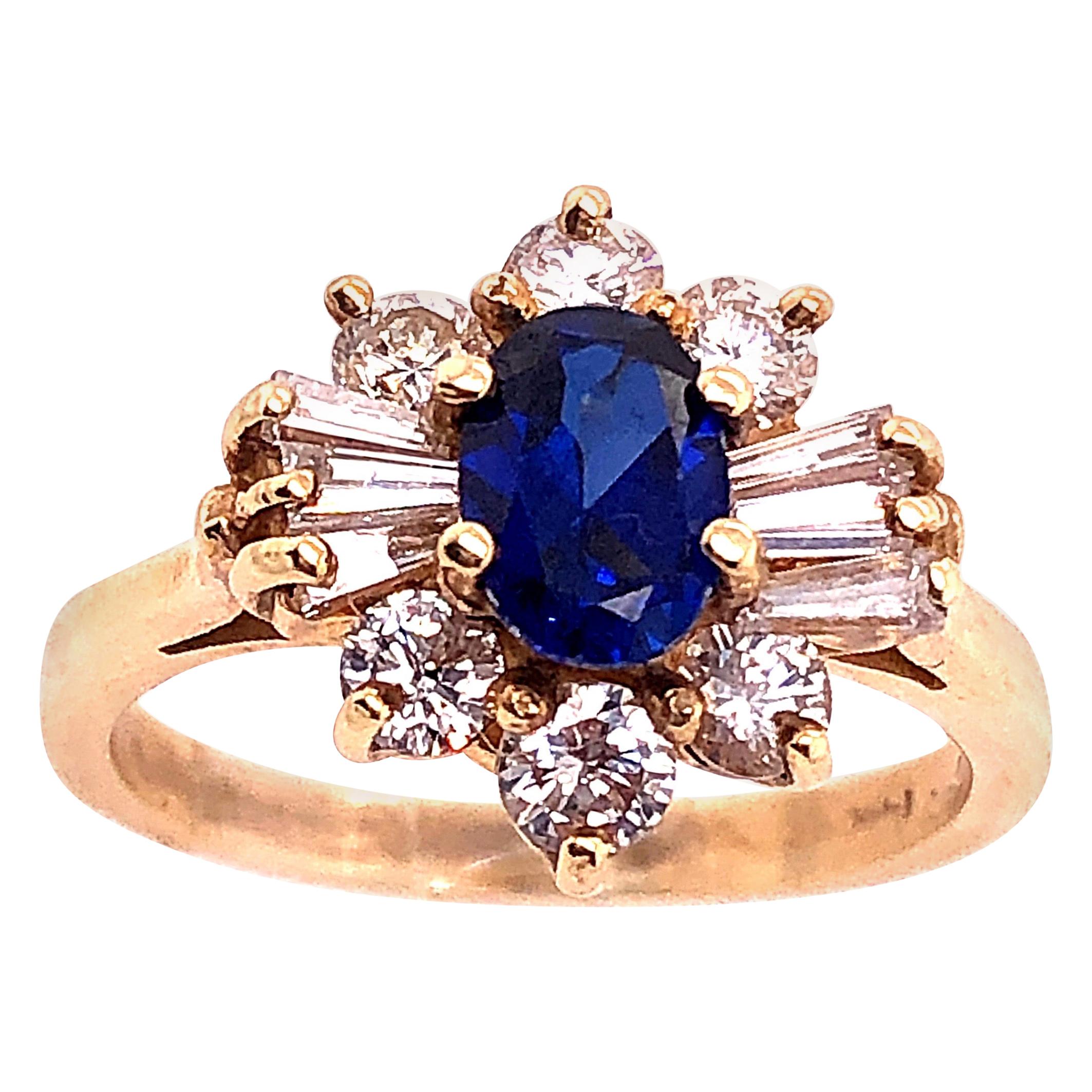 14 Karat Gelbgold Saphir Solitär-Ring mit Diamant-Akzenten