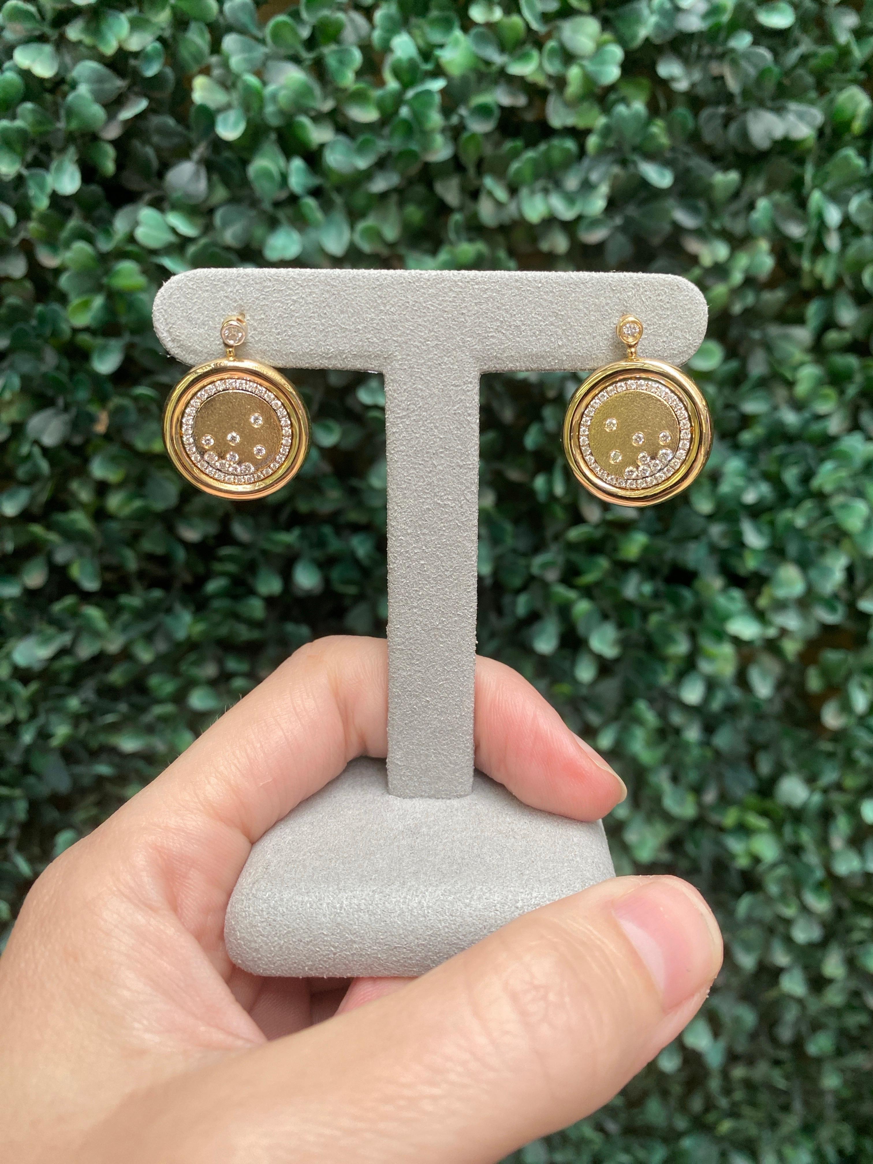 14 Karat Gelbgold-Tropfenohrringe mit gesprenkelten Diamanten im Angebot 7