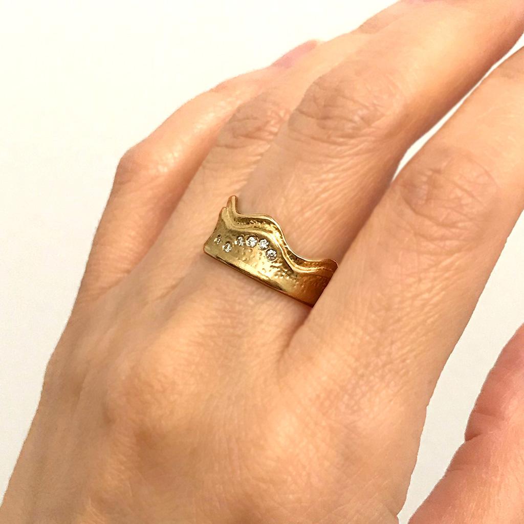 For Sale:  Small 14 Karat Yellow Gold Shoreline Ring with Diamonds from Keiko Mita 3
