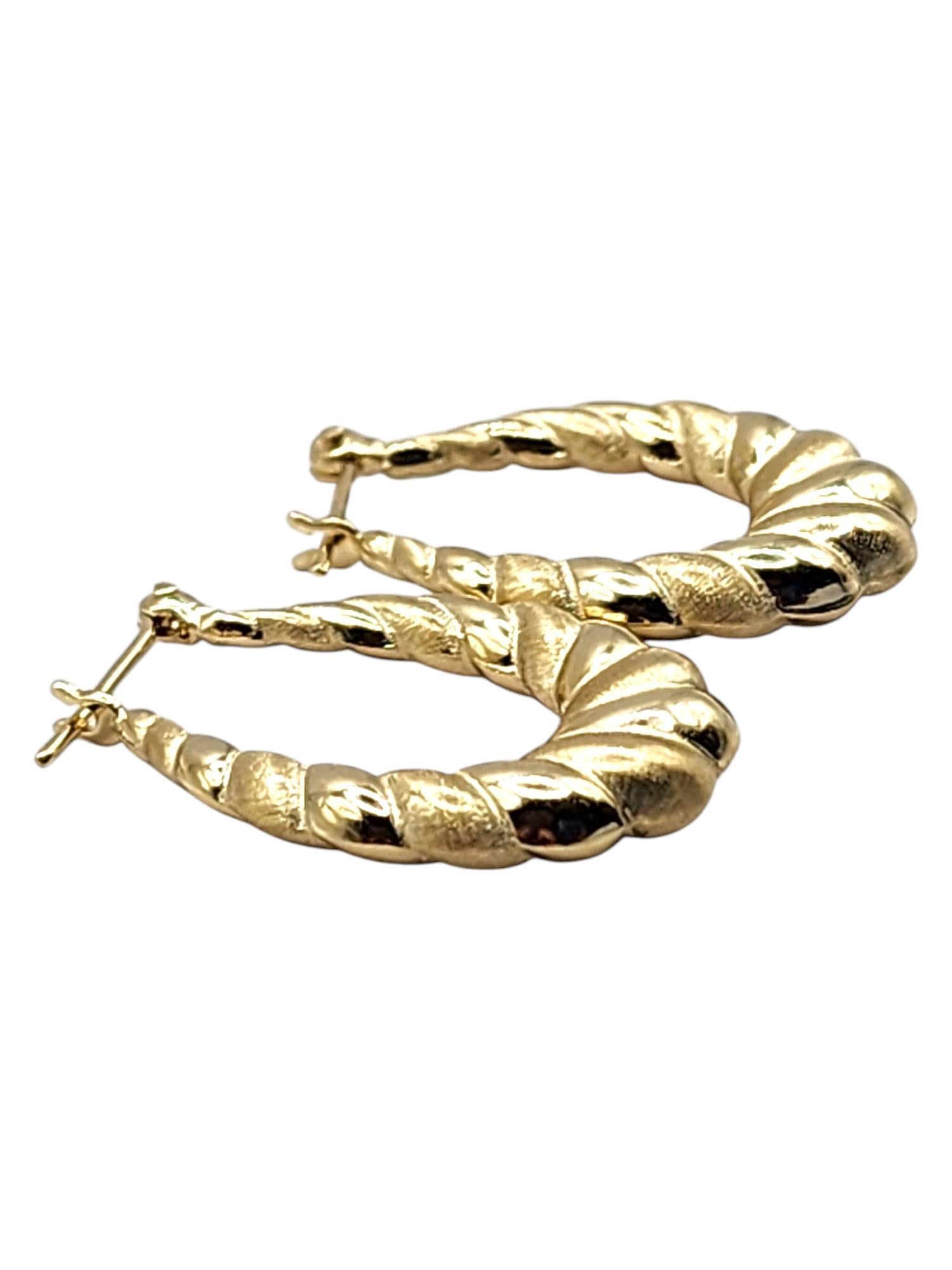 Women's 14 Karat Yellow Gold Shrimp Oval Hoop Earrings #20464