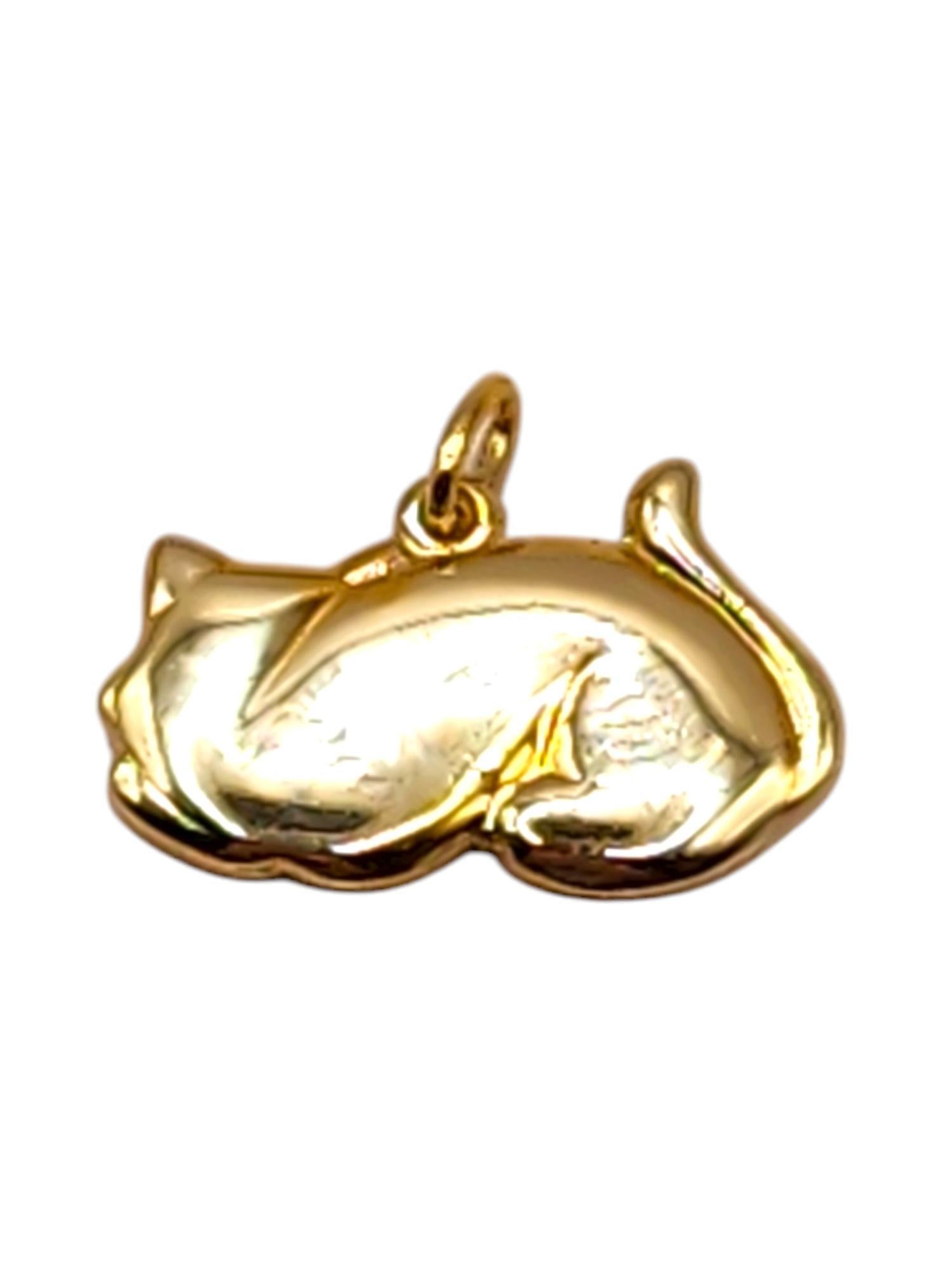 Donna Charm per gatti addormentati in oro giallo 14 carati #19985 in vendita