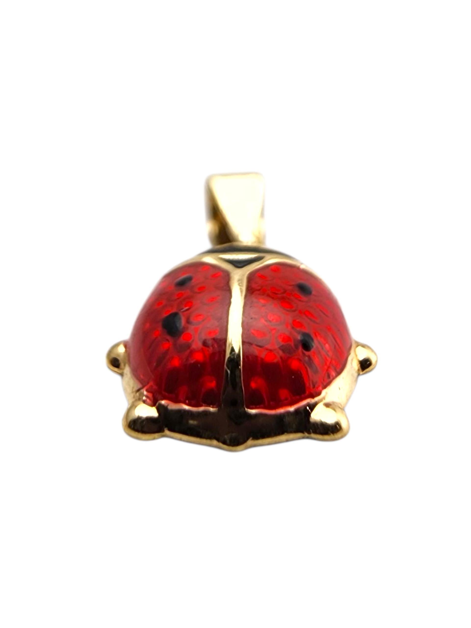 Contemporaneo Charm a forma di piccola coccinella in oro giallo 14 carati #23695 in vendita