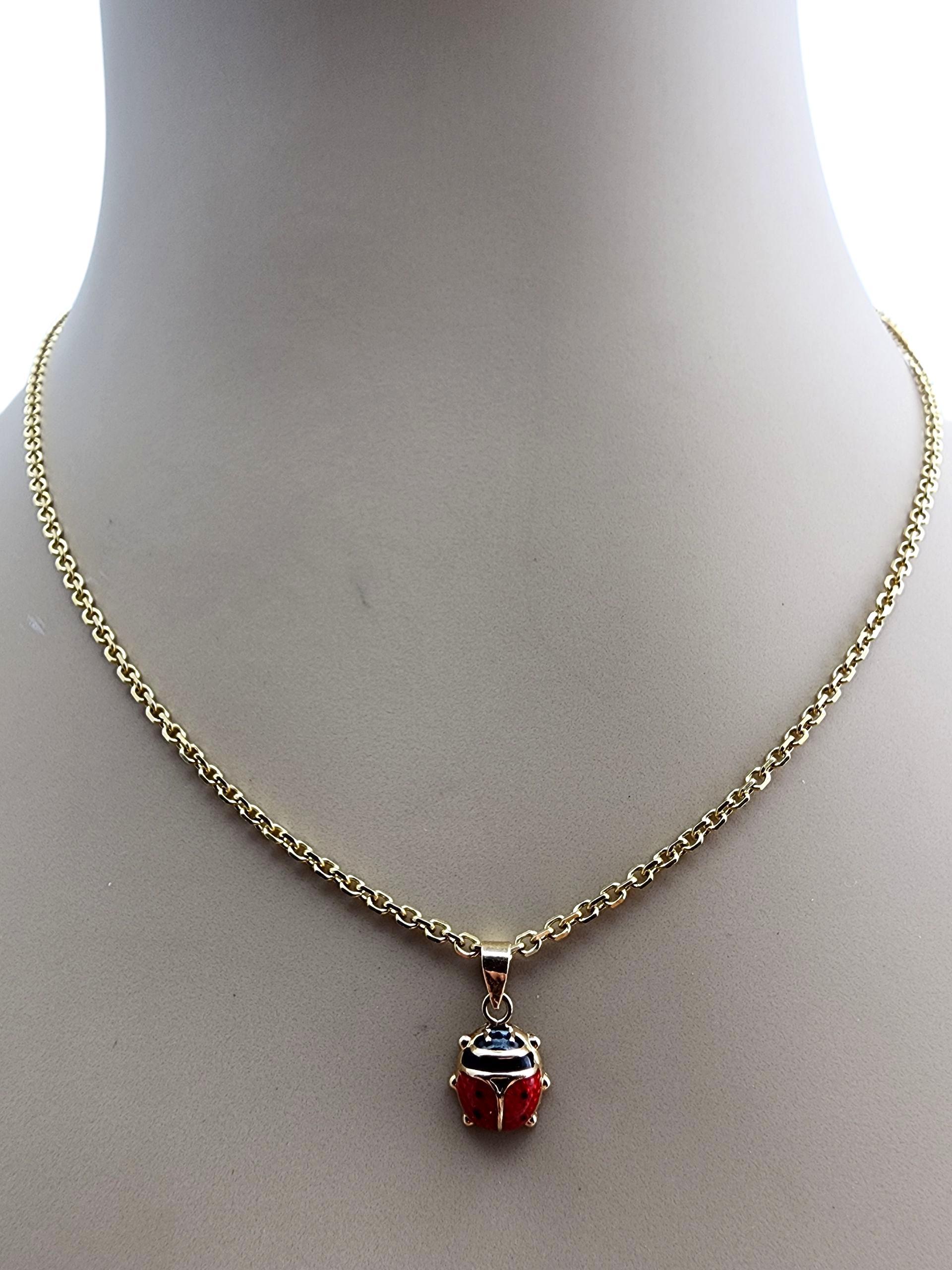 Charm a forma di piccola coccinella in oro giallo 14 carati #23695 in vendita 2