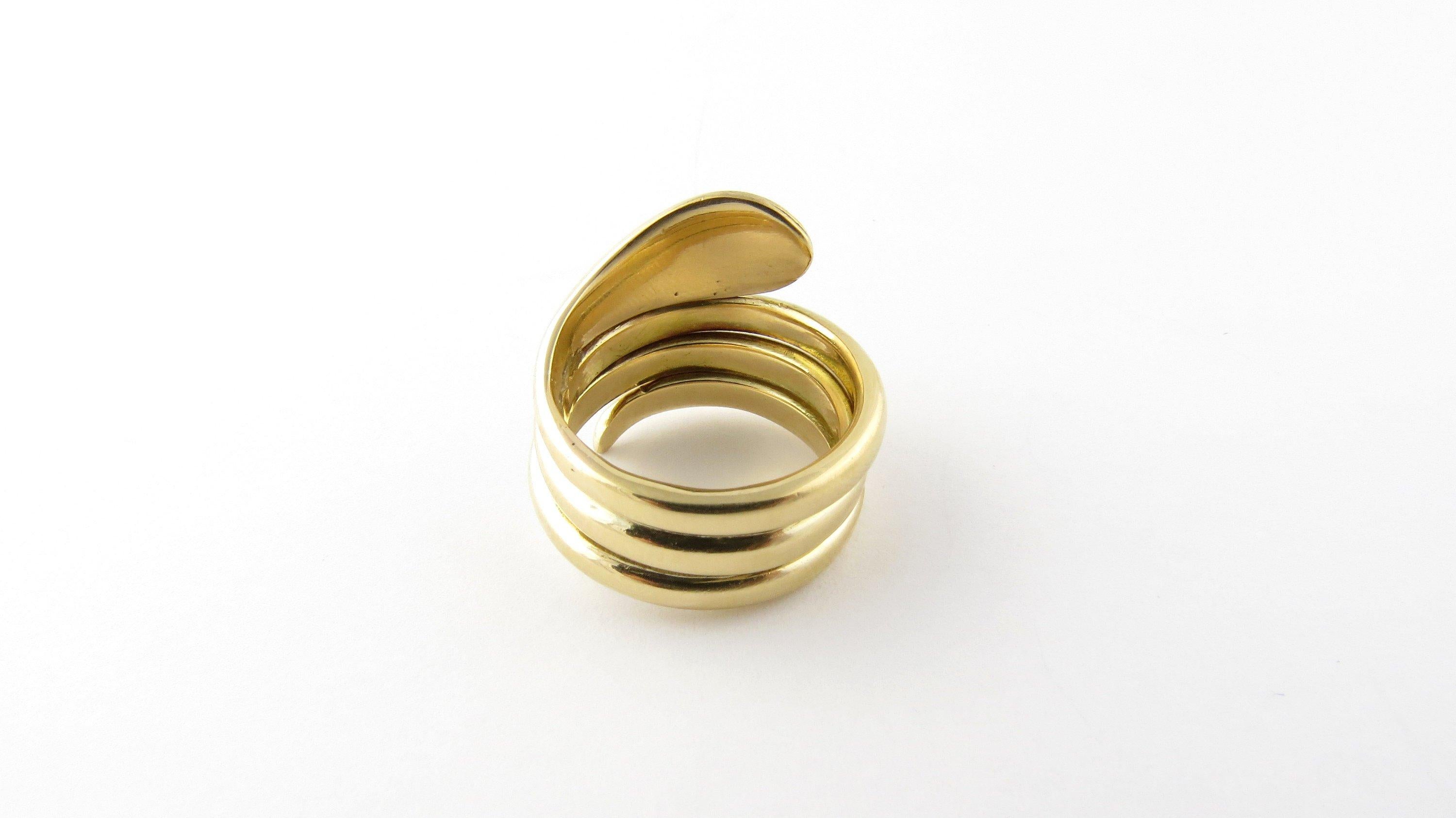 14 Karat Yellow Gold Snake Ring In Excellent Condition In Washington Depot, CT