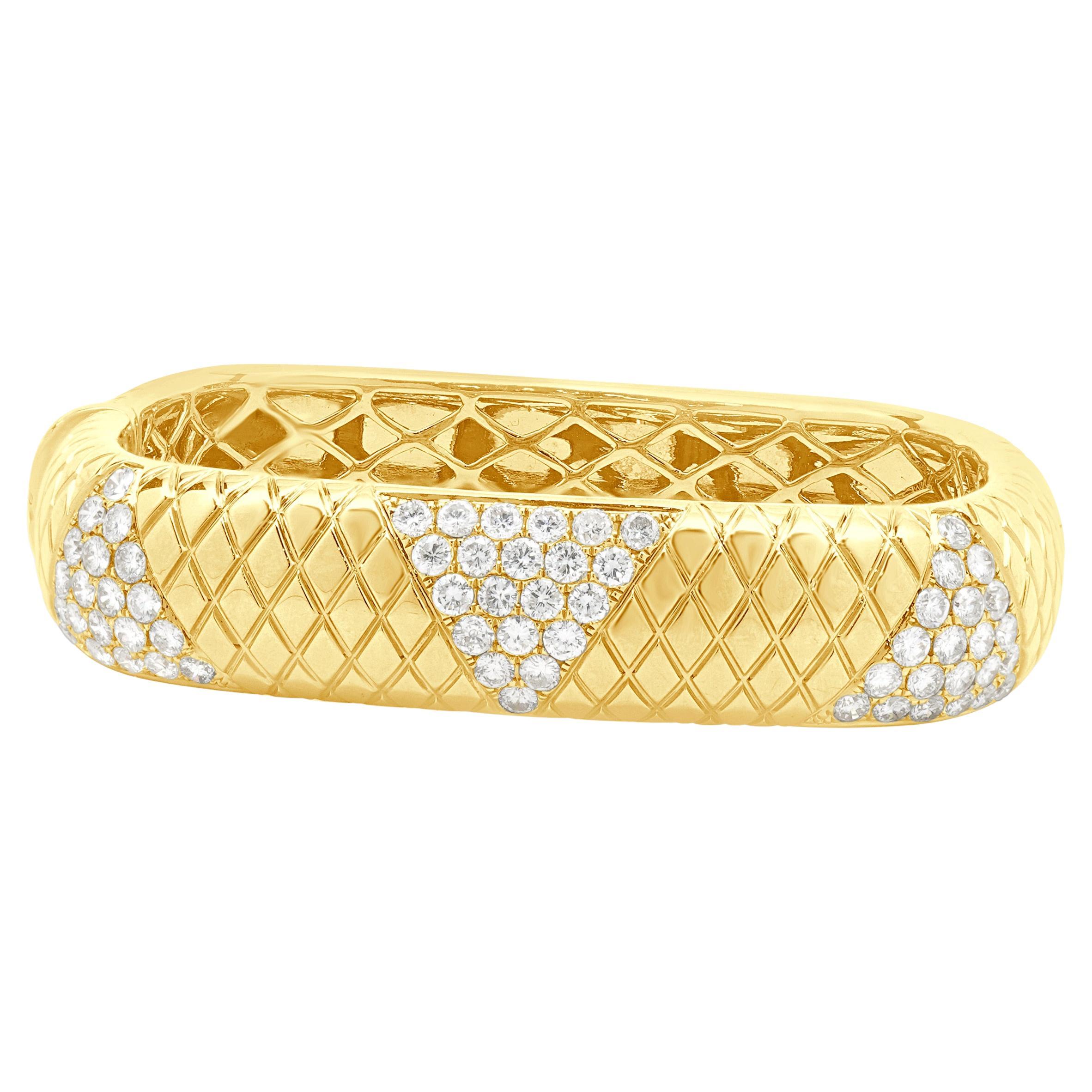 14 Karat Yellow Gold Snake Skin Textured Diamond Squared Bangle Bracelet For Sale