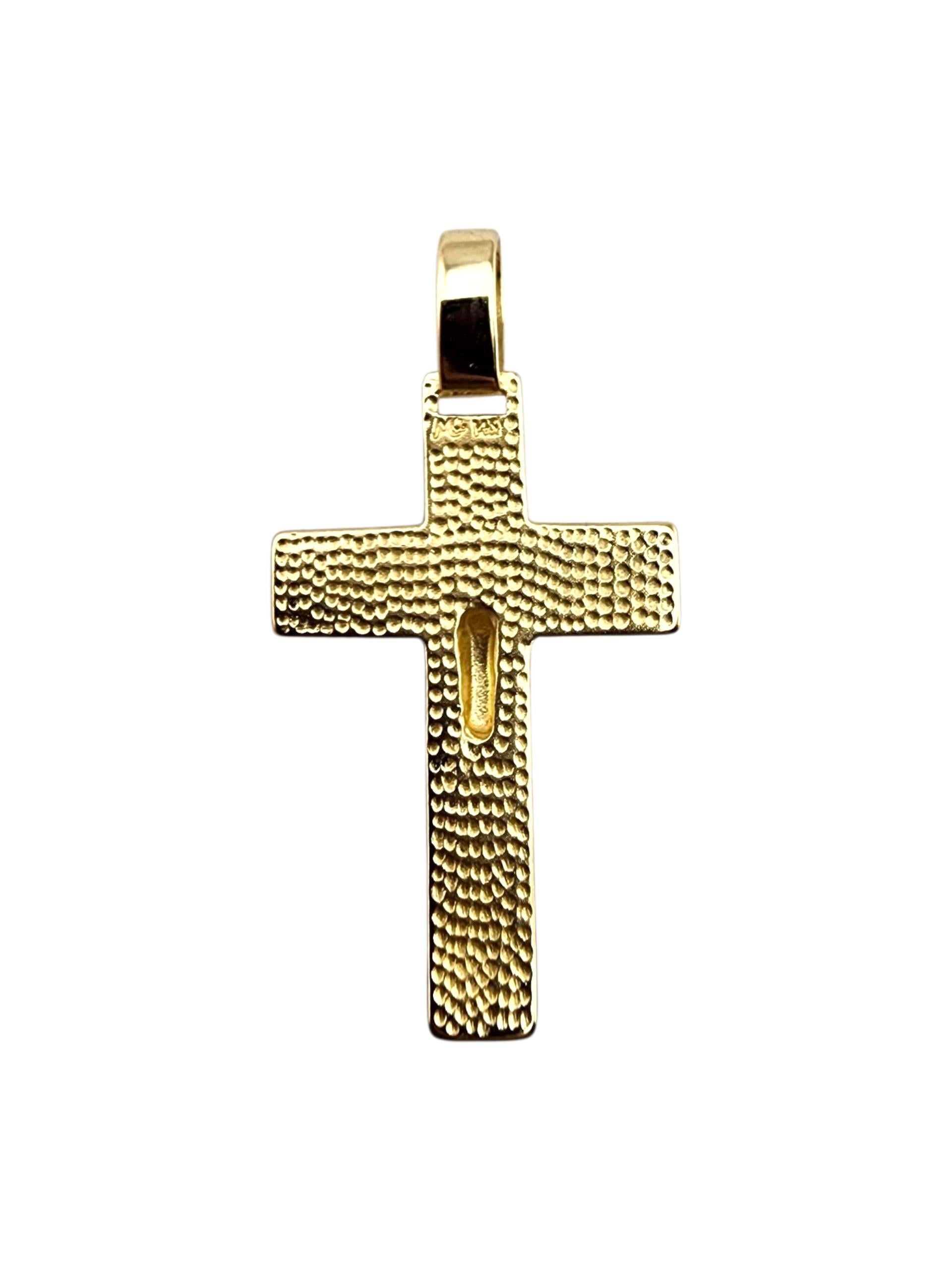 Contemporain Pendentif Crucifix en or jaune 14 carats #23285 en vente
