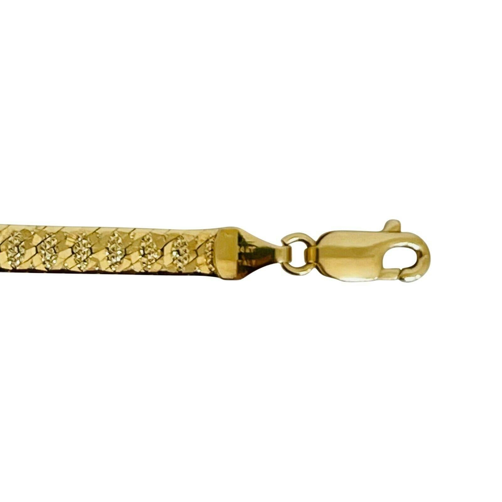 Women's or Men's 14 Karat Yellow Gold Solid Diamond Cut Herringbone Link Necklace, Italy