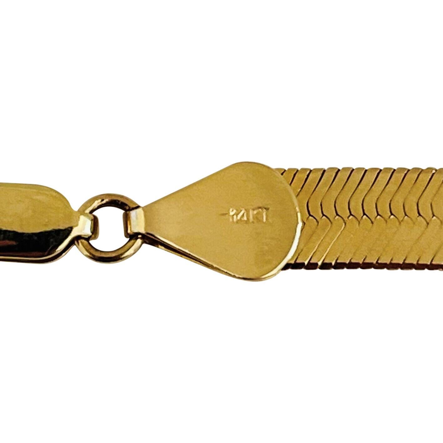 14 Karat Yellow Gold Solid Flat Ladies Herringbone Link Chain Necklace In Good Condition In Guilford, CT