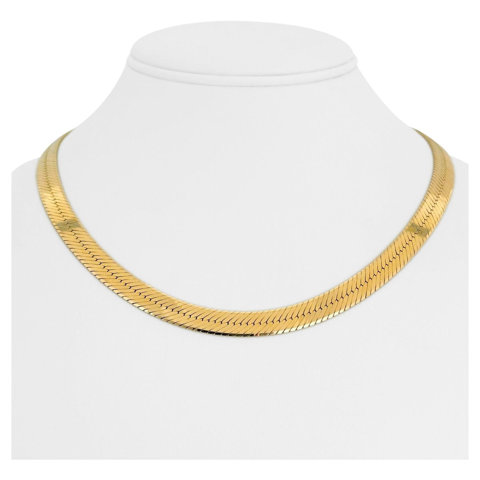 14 Karat Yellow Gold Solid UnoAErre Herringbone Link Necklace, Italy