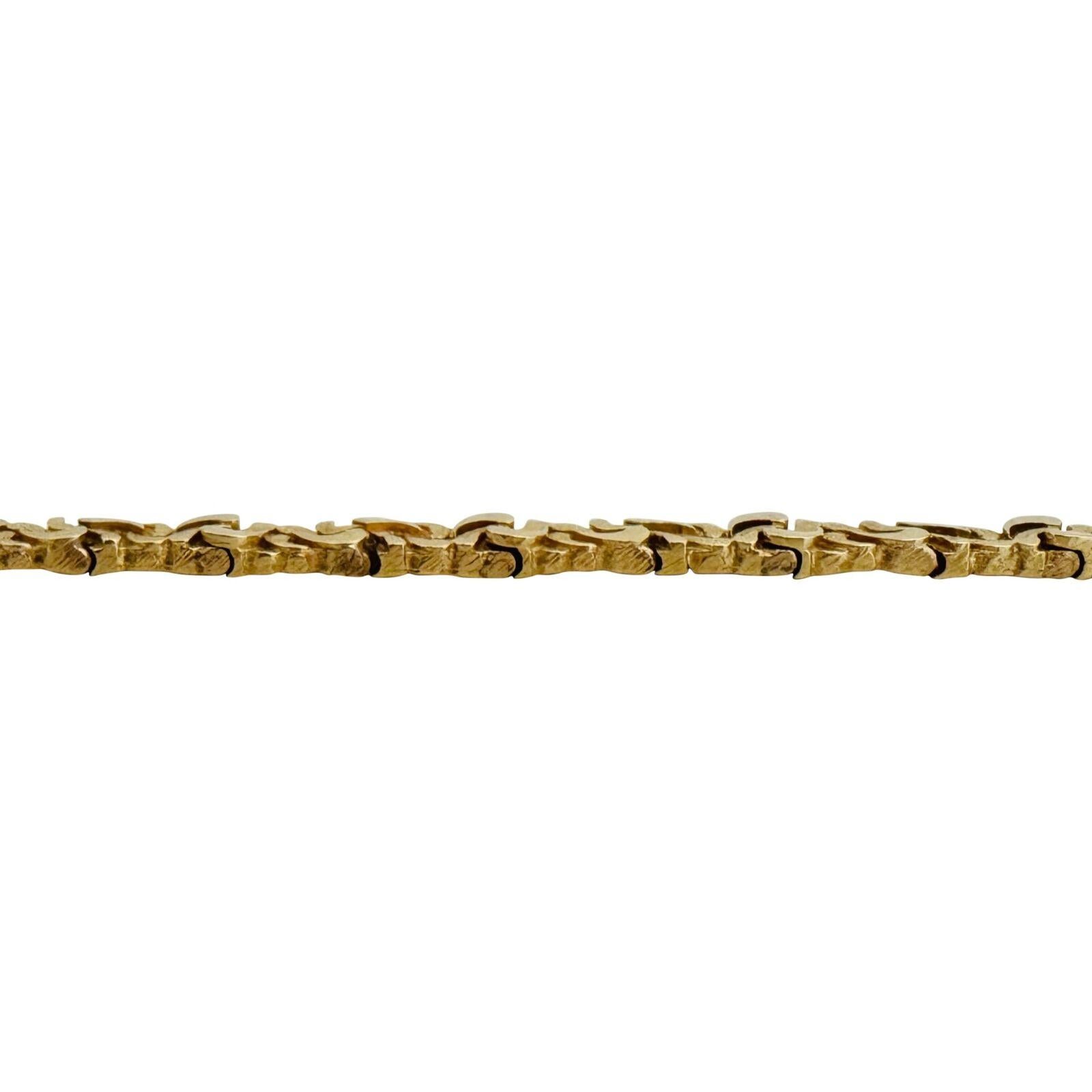 14 Karat Yellow Gold Solid Ladies Fancy Nugget Style Link Bracelet  In Good Condition For Sale In Guilford, CT