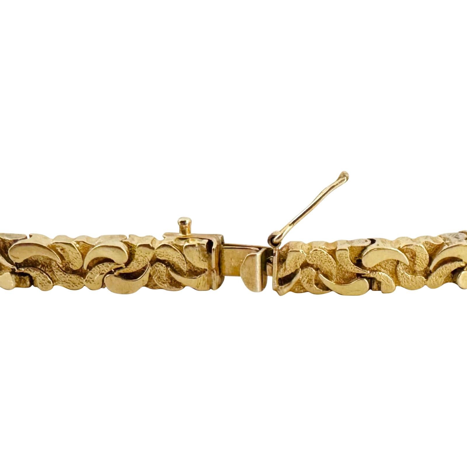 14 Karat Yellow Gold Solid Ladies Fancy Nugget Style Link Bracelet  For Sale 1