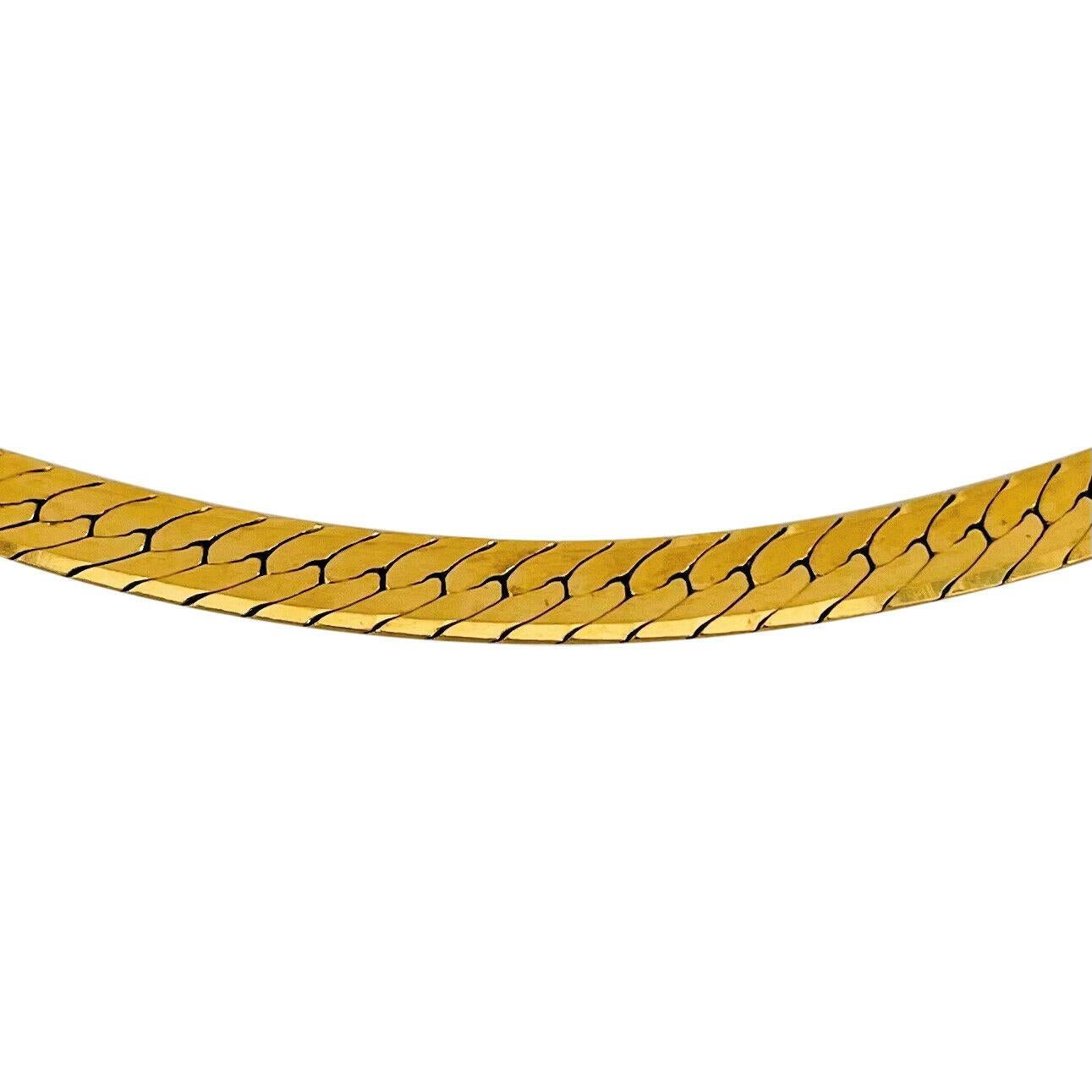 14 Karat Yellow Gold Solid Ladies Herringbone Link Chain Necklace, Italy In Good Condition In Guilford, CT